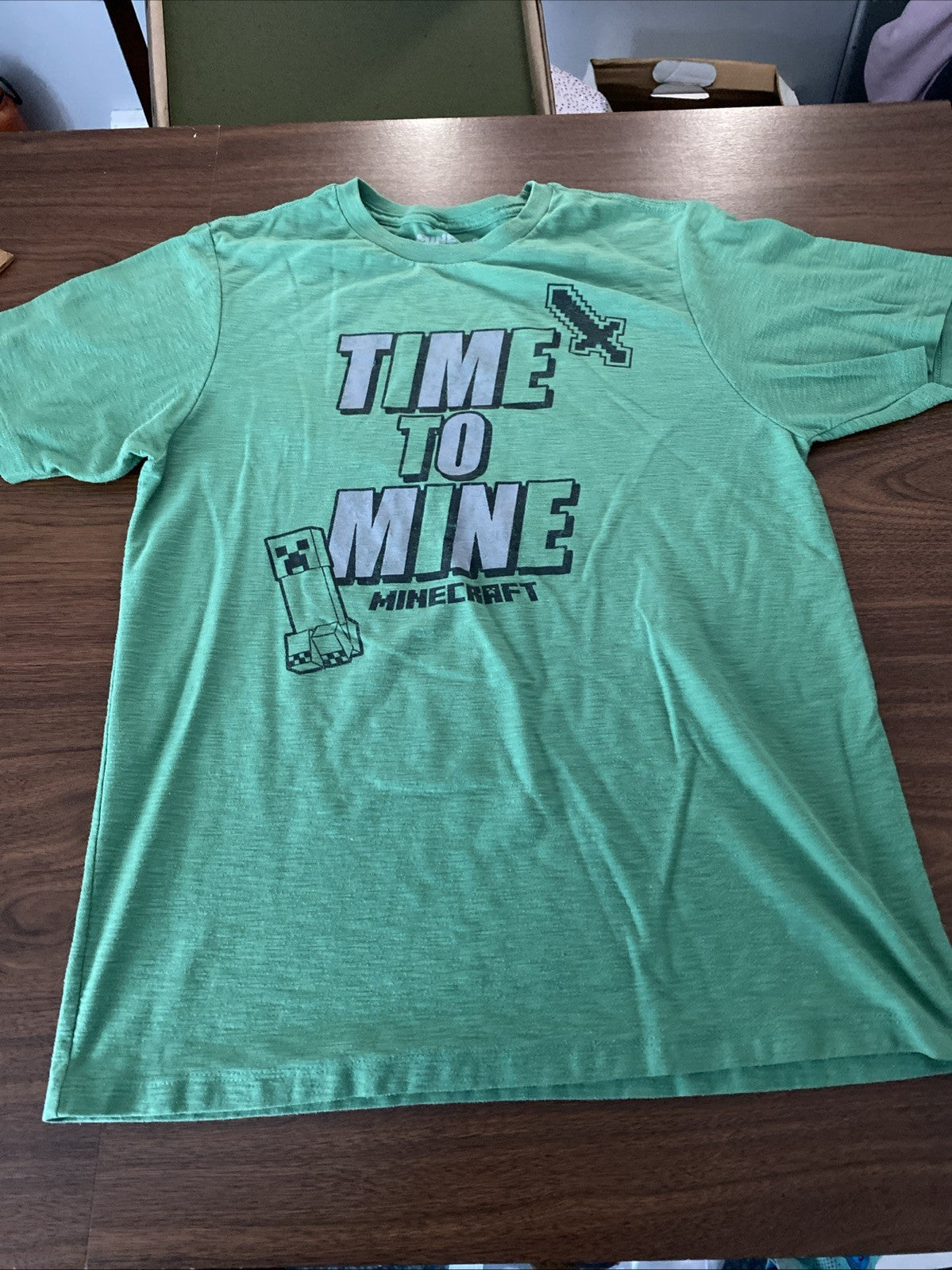 2000's Video Game Green T-Shirt - MINECRAFT "Time To Mine" - Size: Youth 2XL