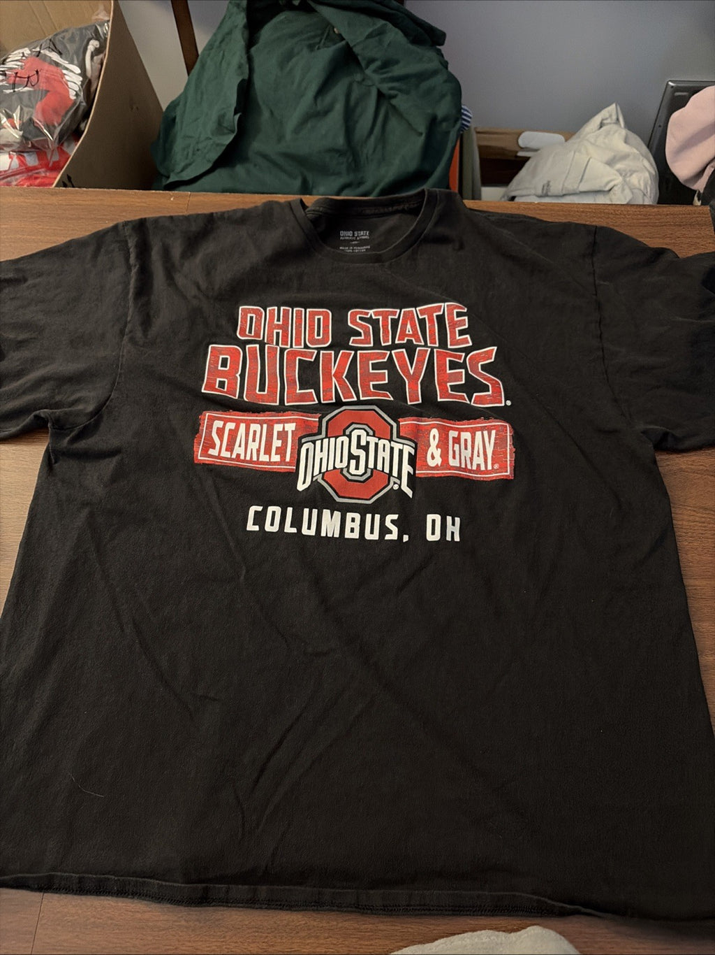 Ohio State University Buckeyes Scarlet And Gray 2XL Short Sleeve T-Shirt
