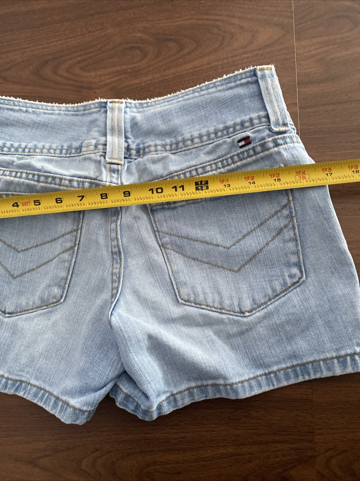 Tommy Hilfiger girls size 4 denim shorts
