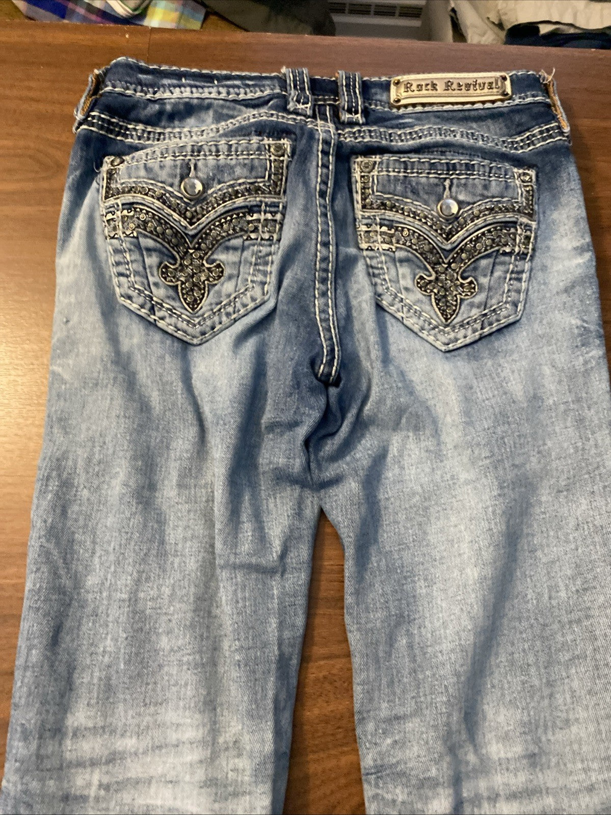 rock revival jeans womens 28x32 bootcut Mid-rise Yanka