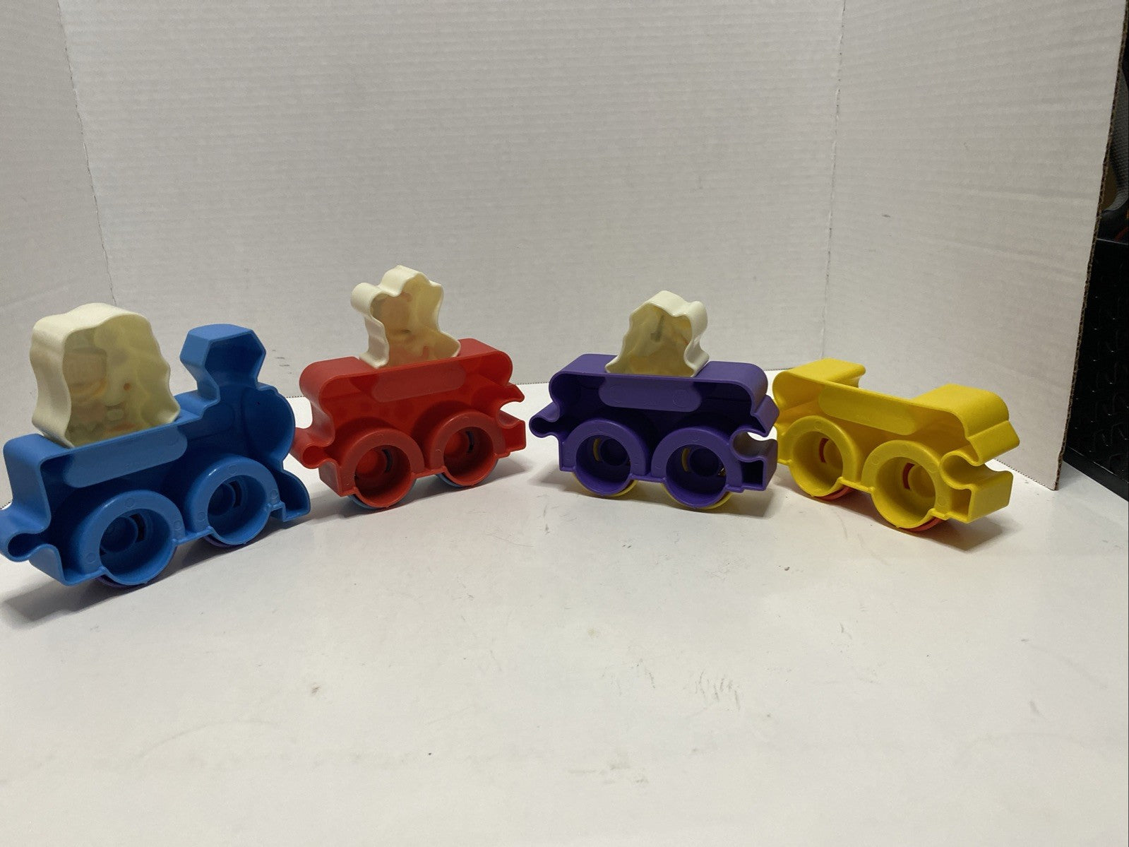 Rare Disney Roll Along Puzzle Train Vintage Mickey Minnie Goofy