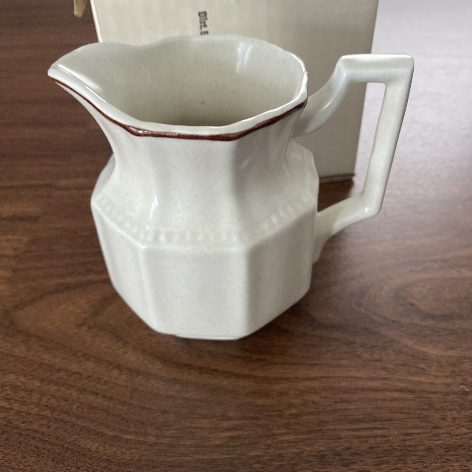 KENSINGTON STAFFORDSHIRE ENGLAND IRONSTONE CANTERBURY CREAMER