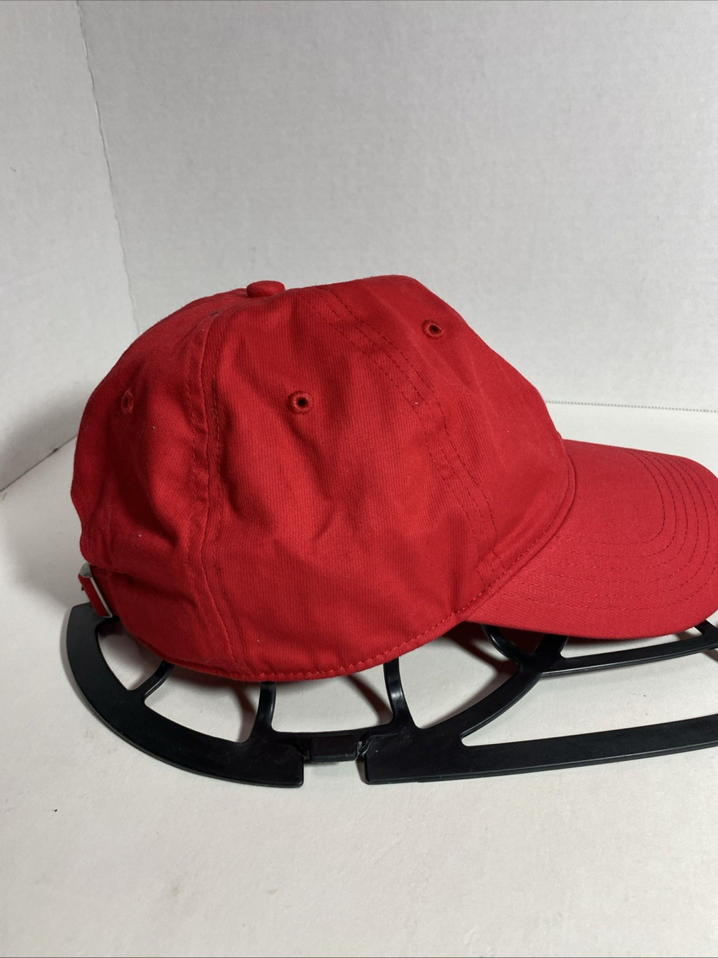 Under Armour Cincinnati Bearcats Adjustable Strap Red Hat