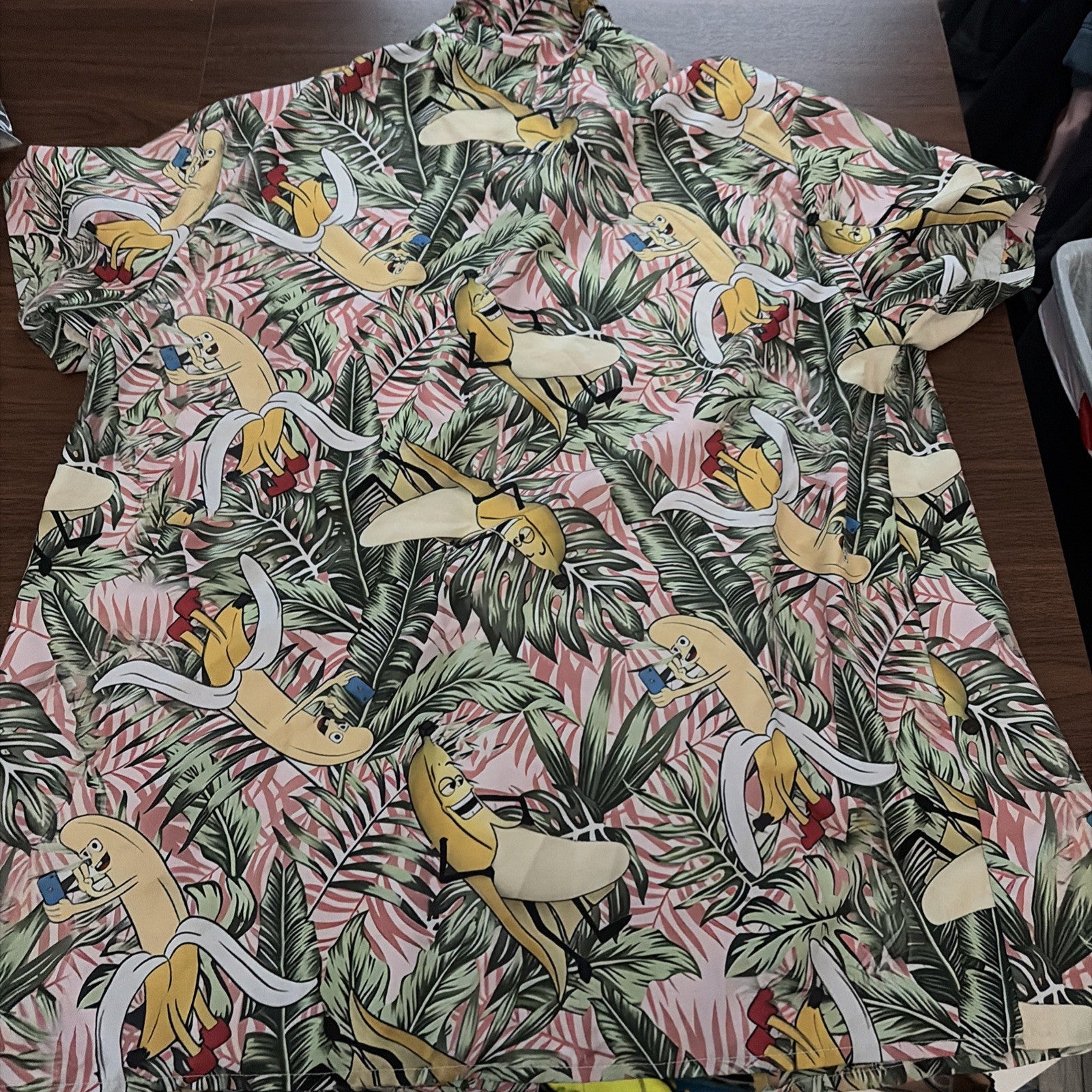 Men’s Extra Large Hawaiian Button-Down Short Sleeve Shirt Happy Banana Print