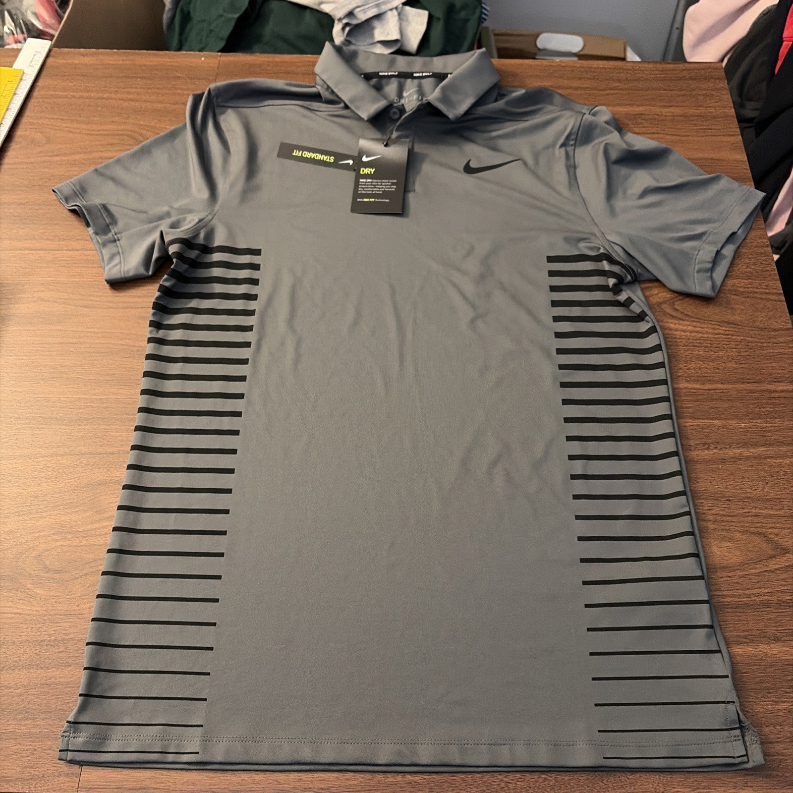 Nike Dry Fit Men’s Small Short Sleeve Polo Golf Shirt
