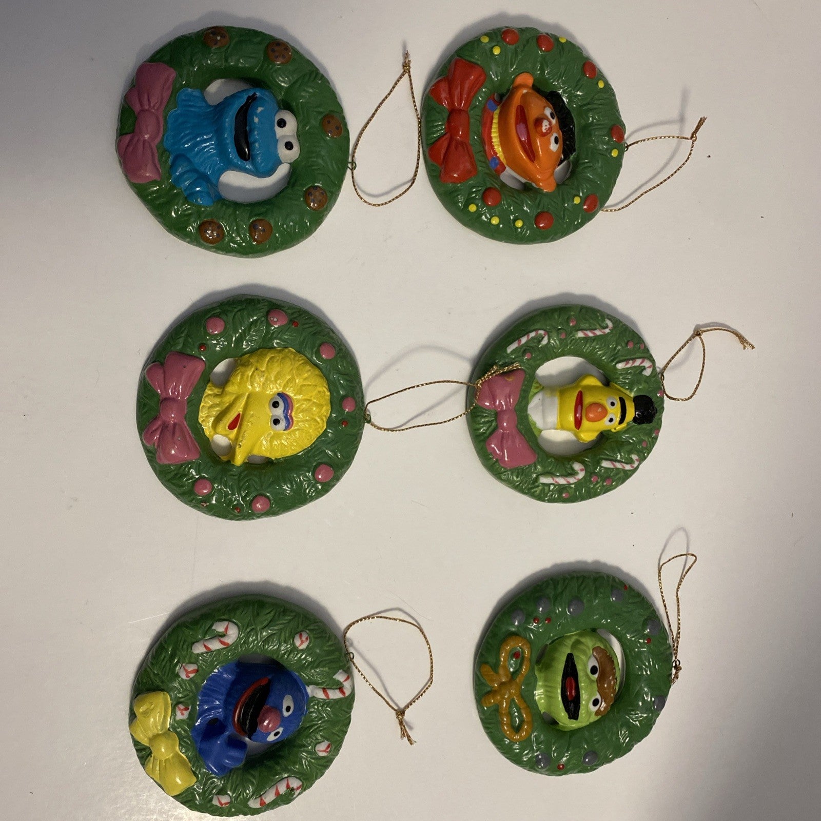 Vintage 1988 Sesame Street Lot Of  6 Holiday Wreath Ornaments