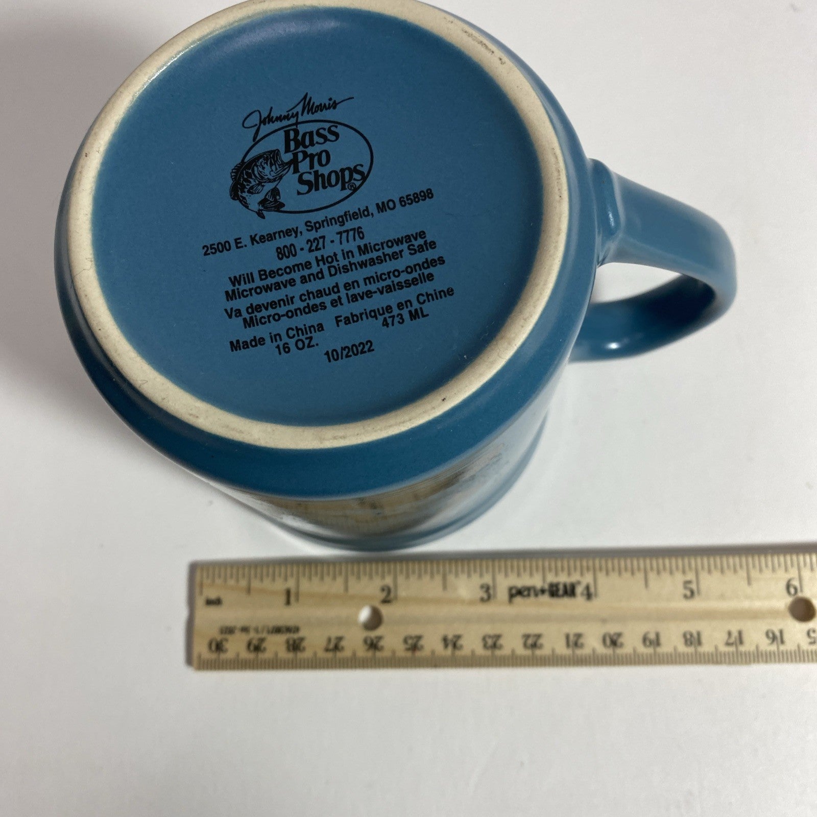 Bass Pro Shops Blue Ceramic Coffee Mug with Jumping Fish Artwork 16oz