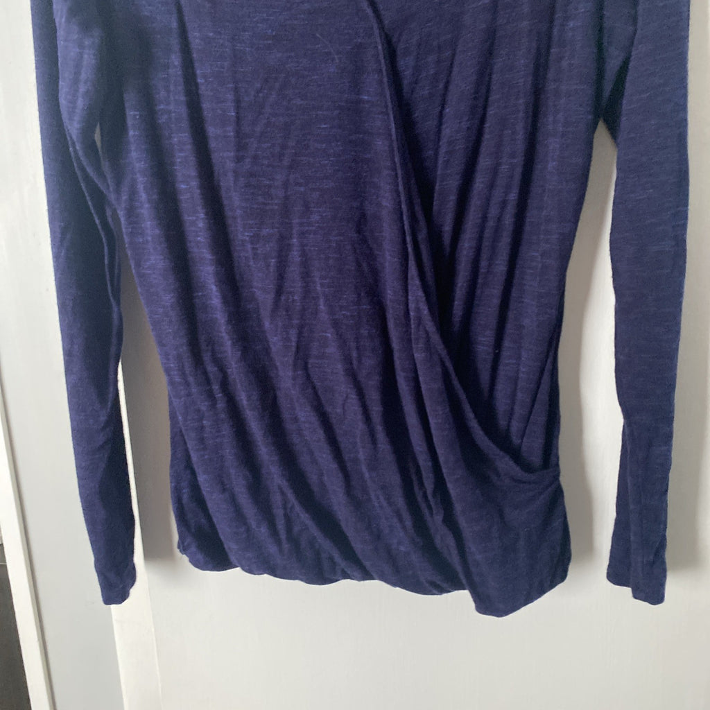 APT 9 size small women’s top long sleeve dark blue F-002