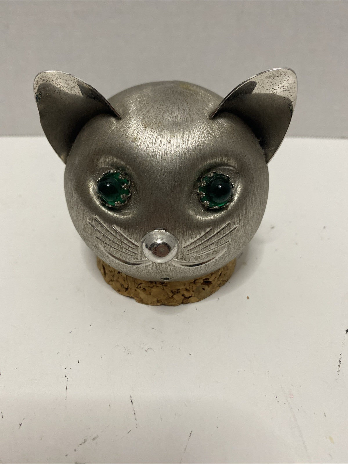 Vintage Napier Whisker Kitten Silver tone Bank Green Cabochon Eyes Cat Rare