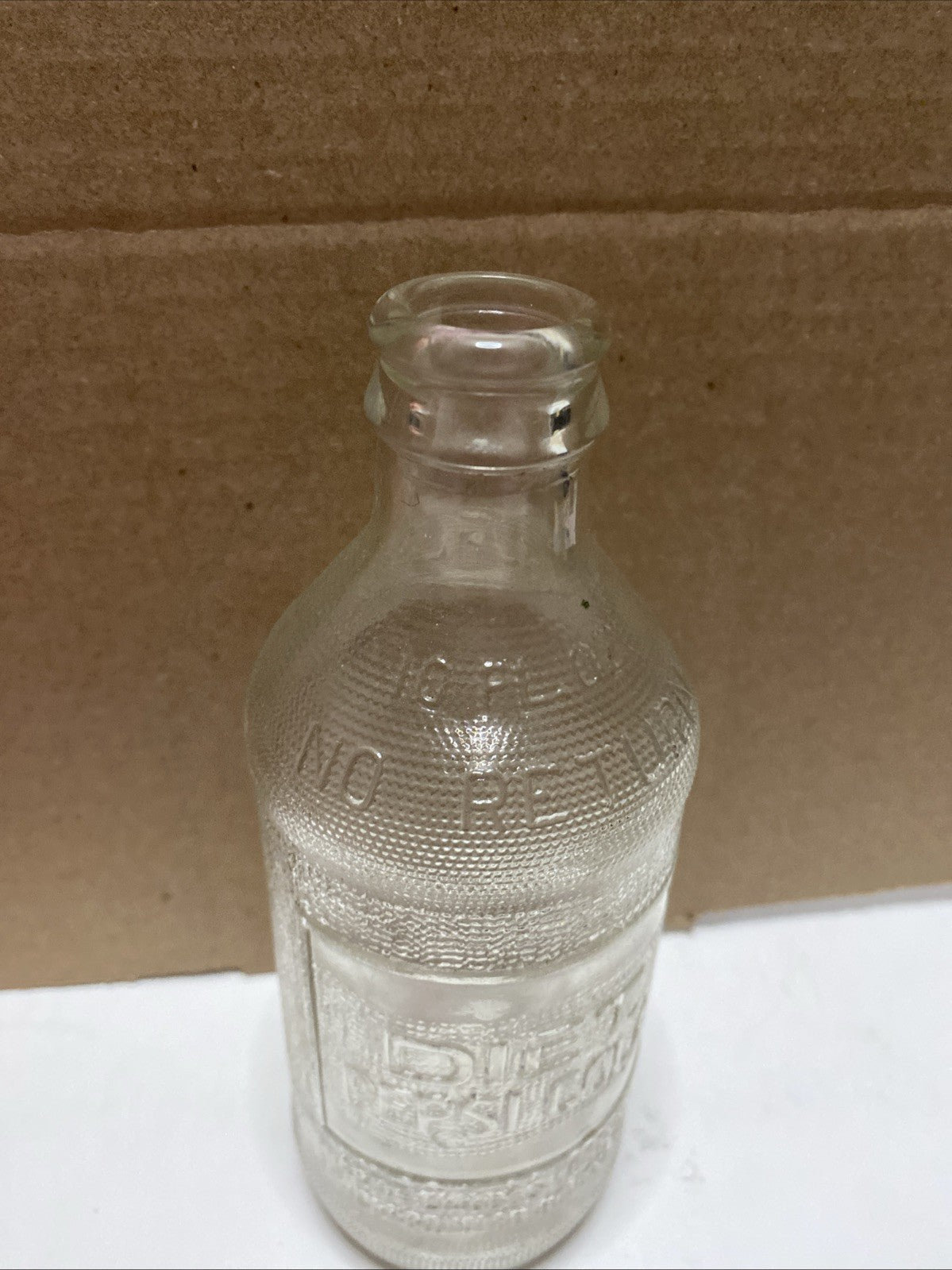 Vintage Diet Pepsi Soda Beverage 10 oz bottle 67' Clear Glass 