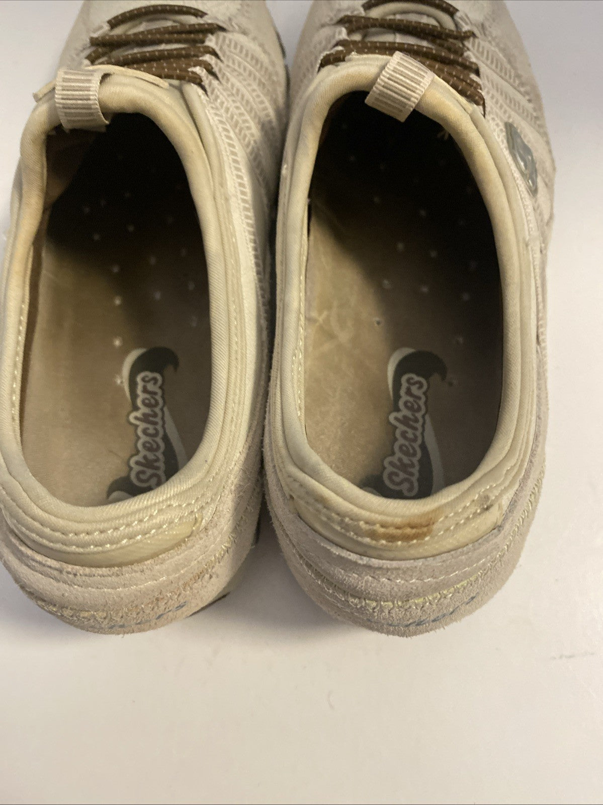 Skechers Women 6.5 Tan SN 21140 Slip On Flex Stretch Athletic Sneaker