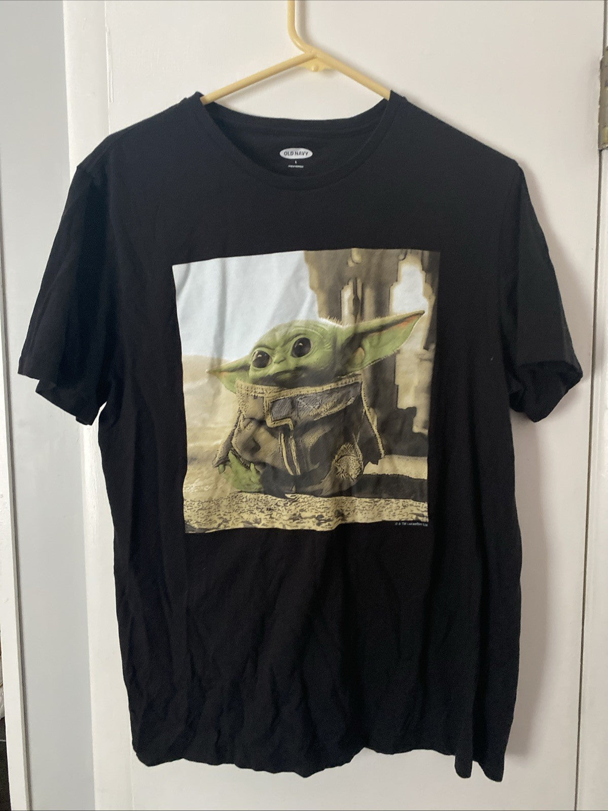 Old Navy Men's Black Star Wars Baby Yoda Graphic Print Short Sleeve T-Shirt L