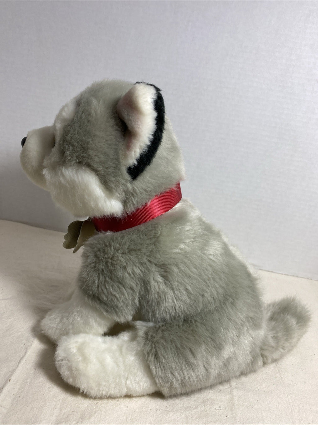 FAO Schwarz SIBERIAN HUSKY Wolf Puppy Dog 10" Plush Red Collar 2018 Toy Blue Eye