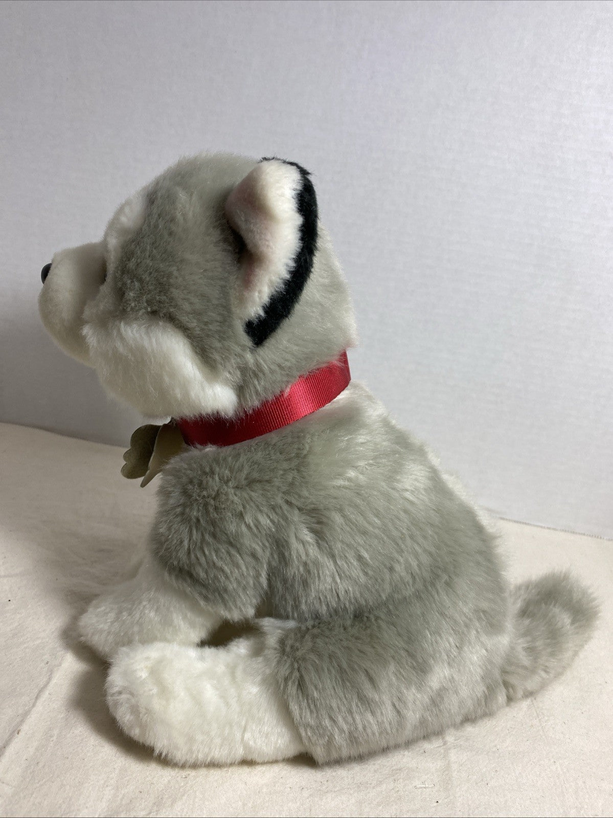 FAO Schwarz SIBERIAN HUSKY Wolf Puppy Dog 10" Plush Red Collar 2018 Toy Blue Eye