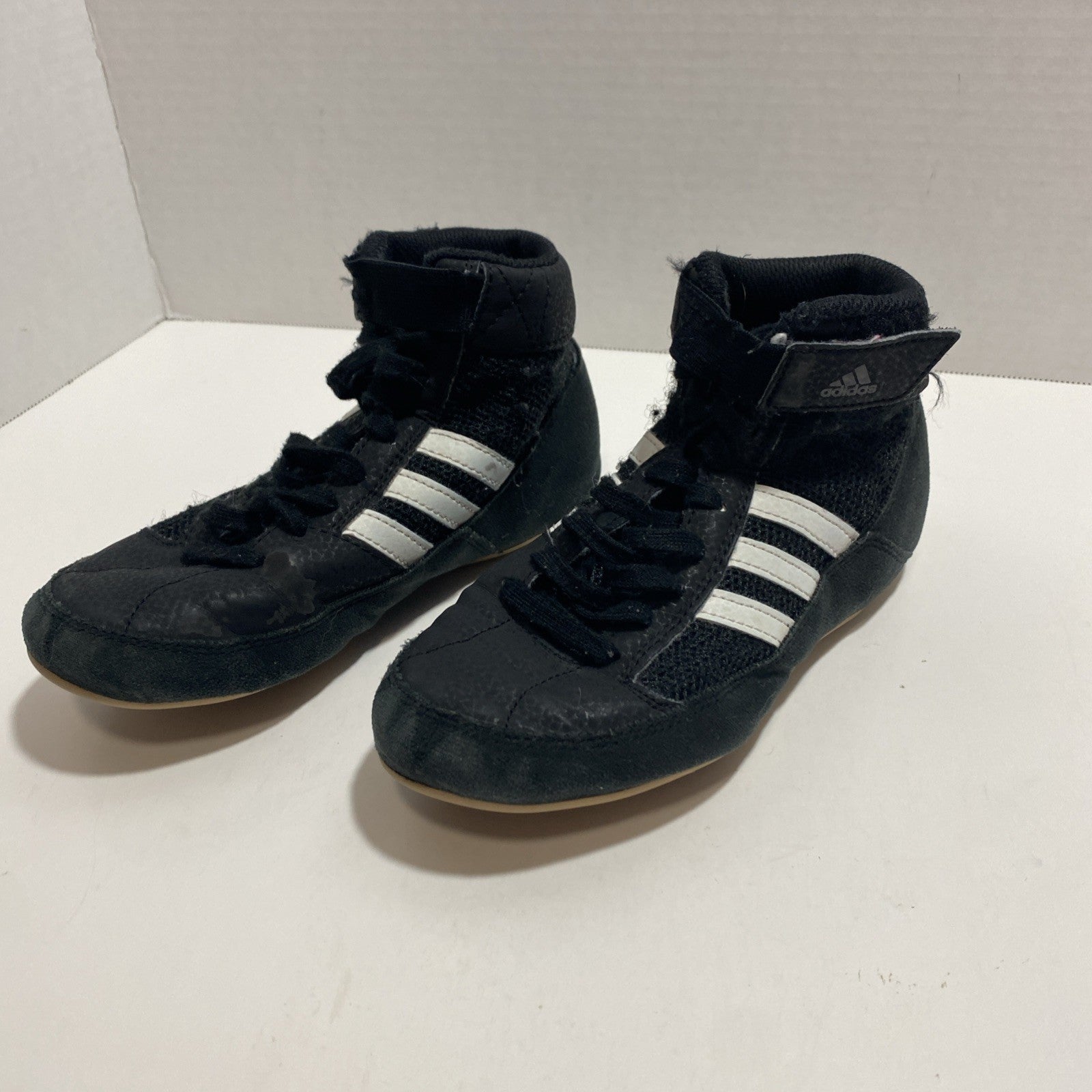 ADIDAS HVC 2 YOUTH BOYS SIZE-1.5 USED Black