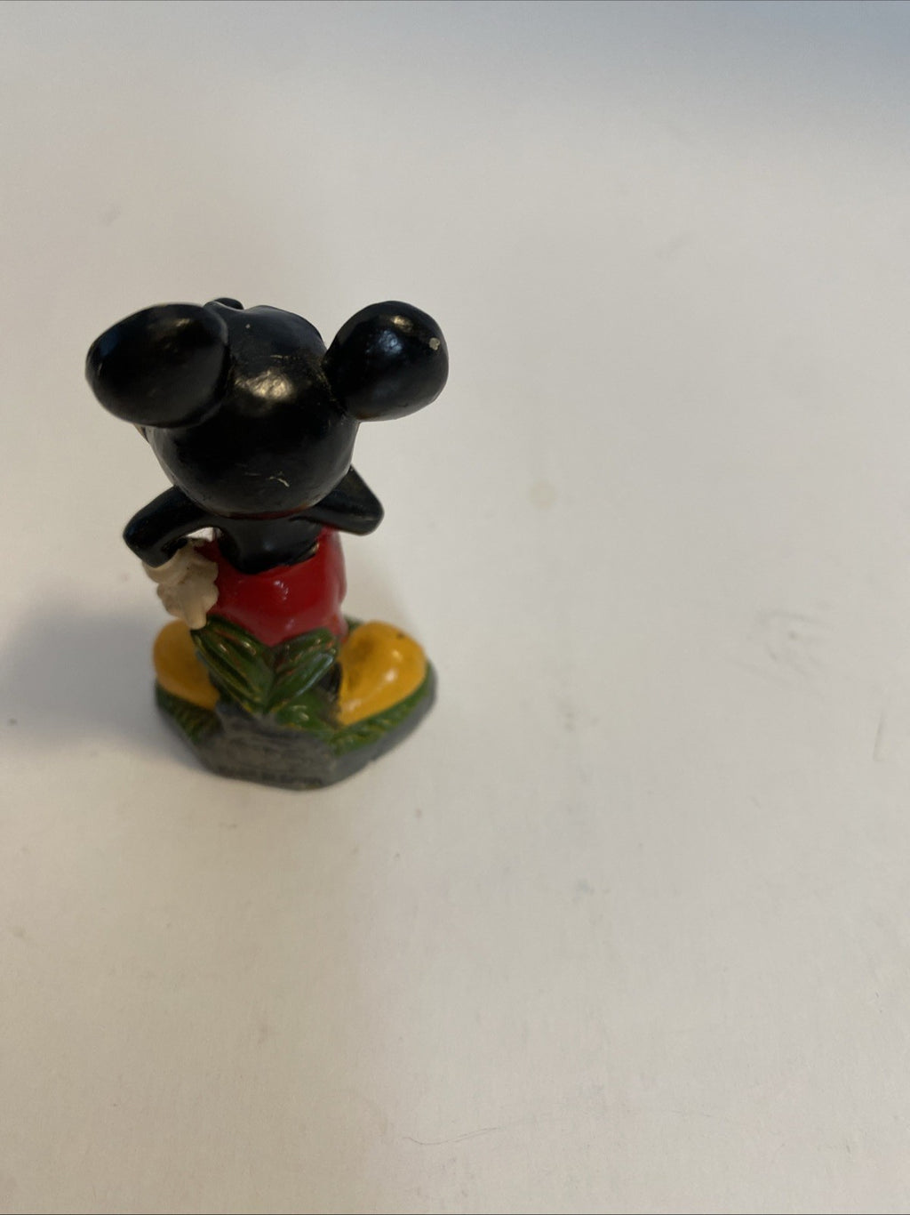 Disney Mickey Mouse Statue 2.5 Inches Tall