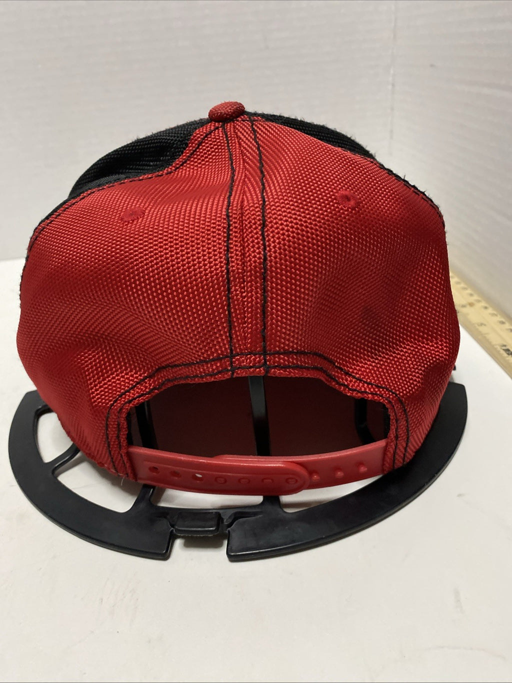 DEADPOOL Embroidered Snapback Hat Marvel OSFM Cap Red Black