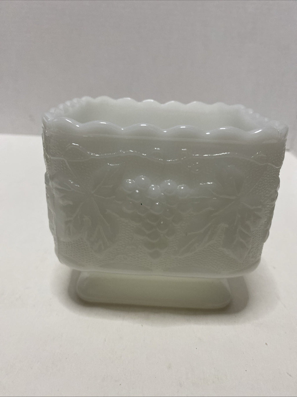 Vintage Square Footed White Milk Glass Candy Dish/Planter Harvest Grape Pattern 