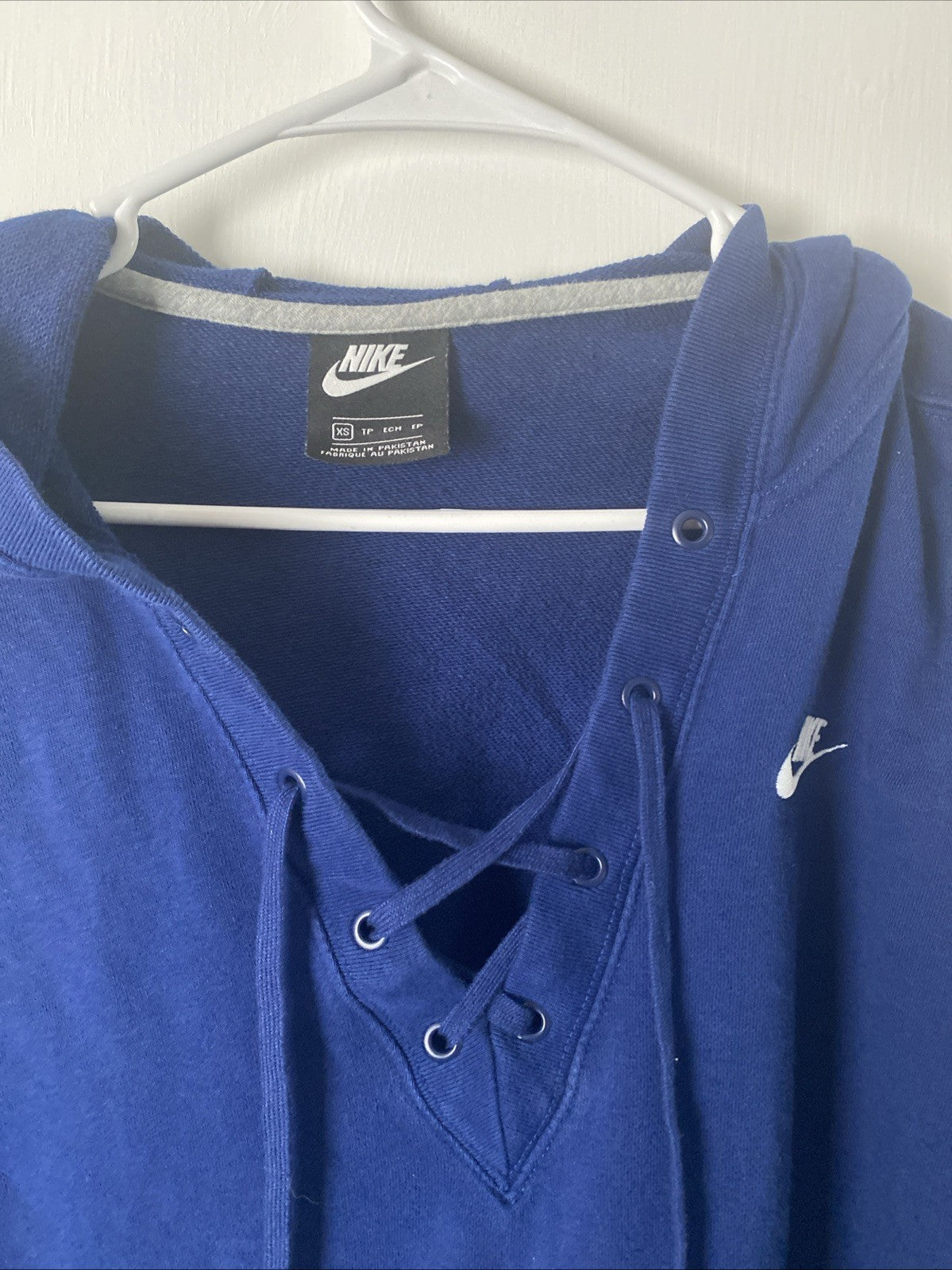 Nike Hoodie Sweatshirt V Neck Pullover Blue Embroidered Logo Extra Small