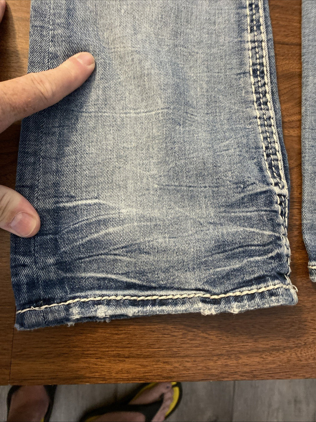 rock revival jeans womens 28x32 bootcut Mid-rise Yanka