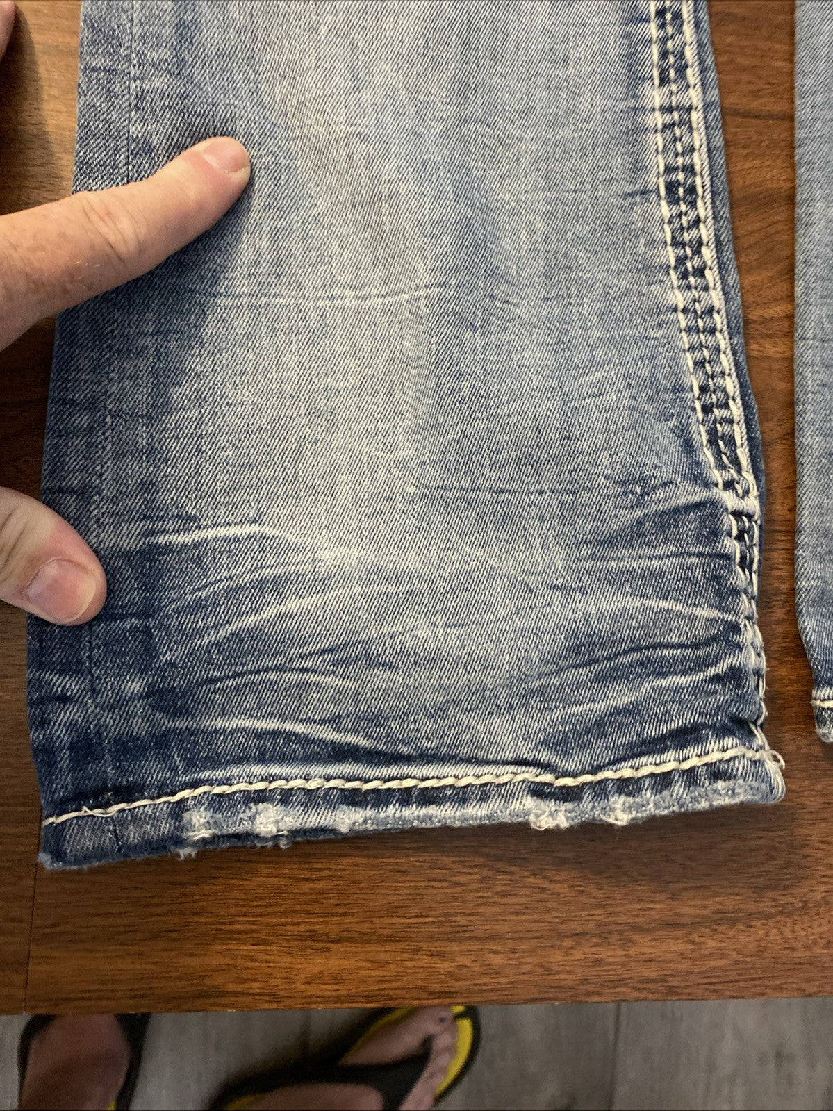 rock revival jeans womens 28x32 bootcut Mid-rise Yanka