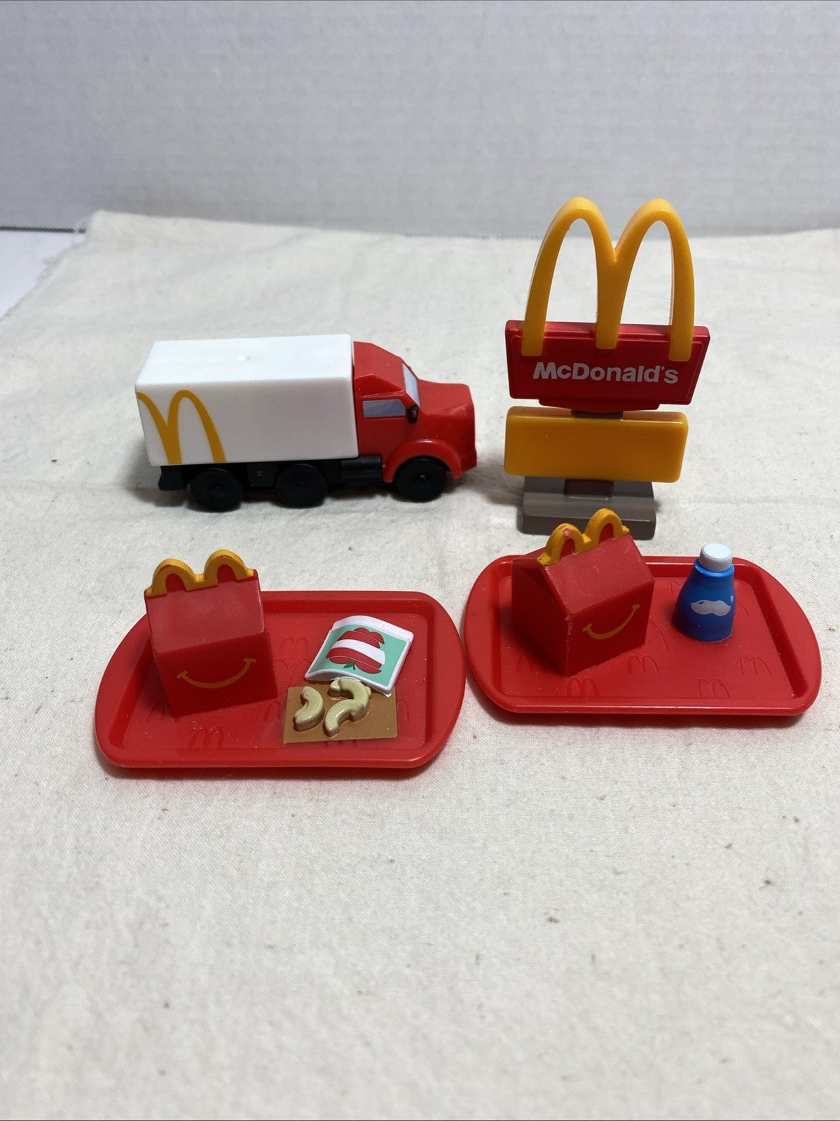 McDonalds Lil Happy Meal Toy 2025 4x Set Used Loose Fast Food Advertising Merch 
