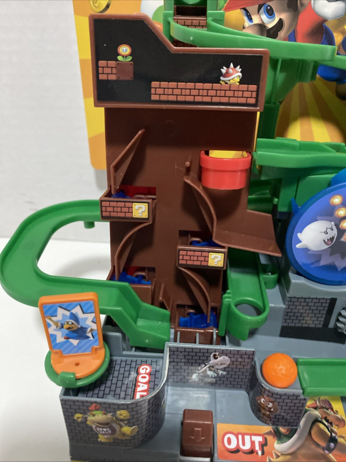 Super Mario Adventure Game Deluxe Bowser Castle and 7 Traps Complete