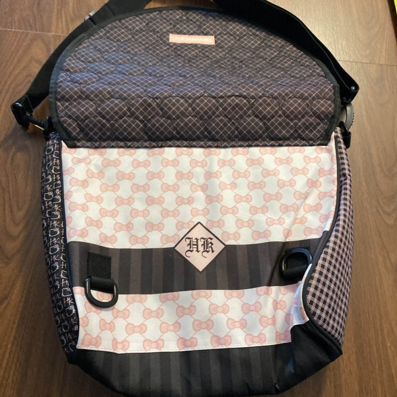 Hello Kitty Tupperware Lunchbag Tote 2013