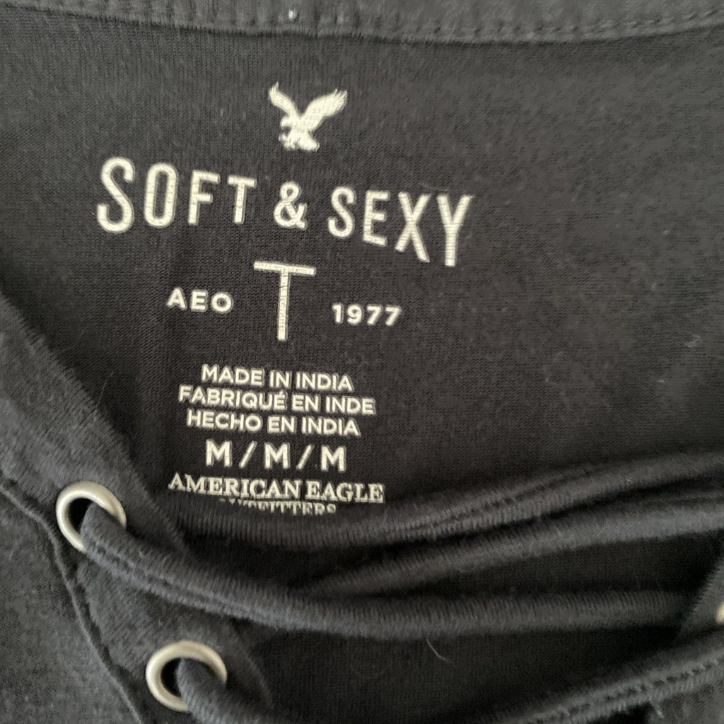 Soft and sexy women’s medium longsleeve Shirt  black