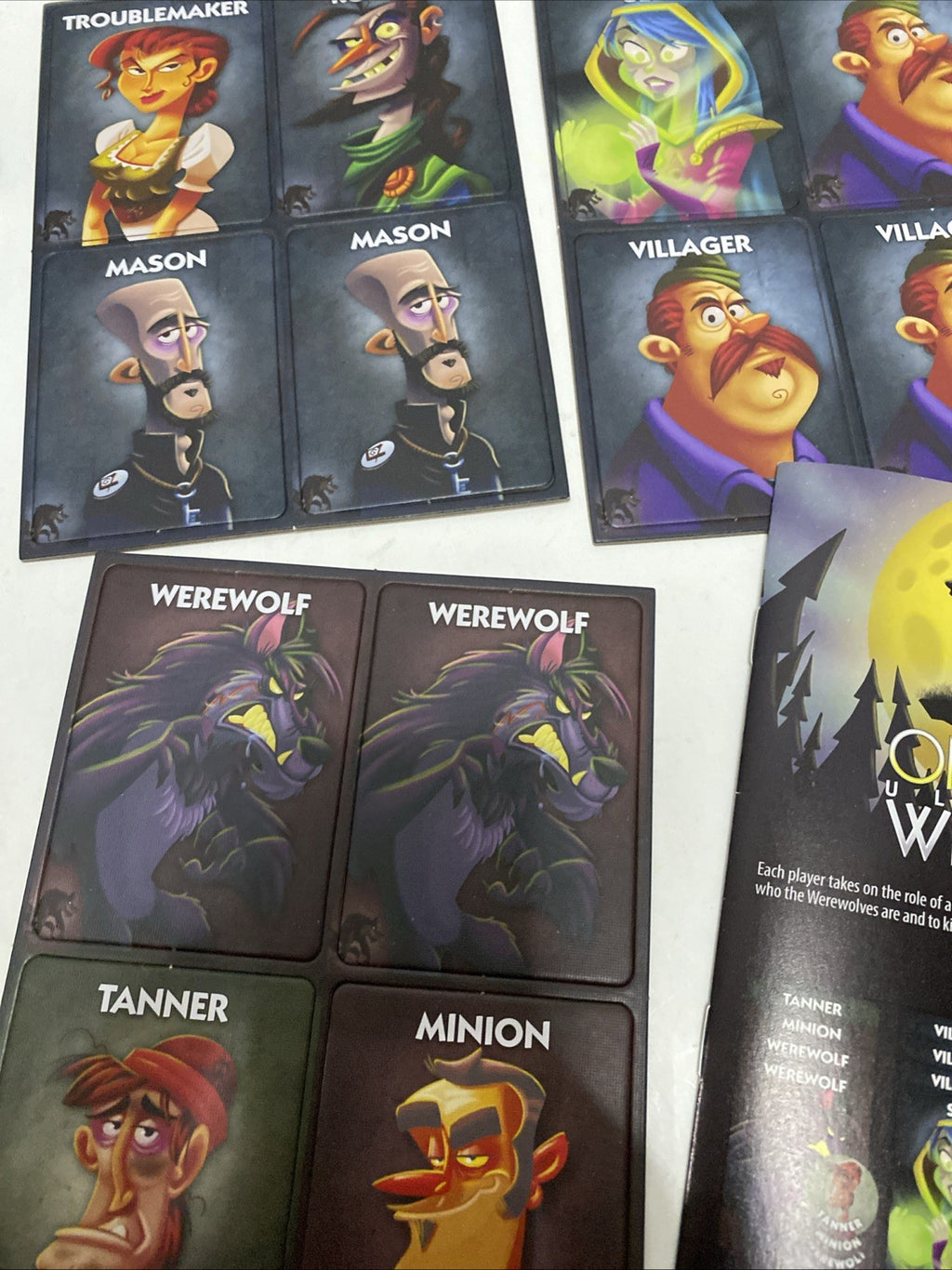 One Night Ultimate Werewolf Card Game