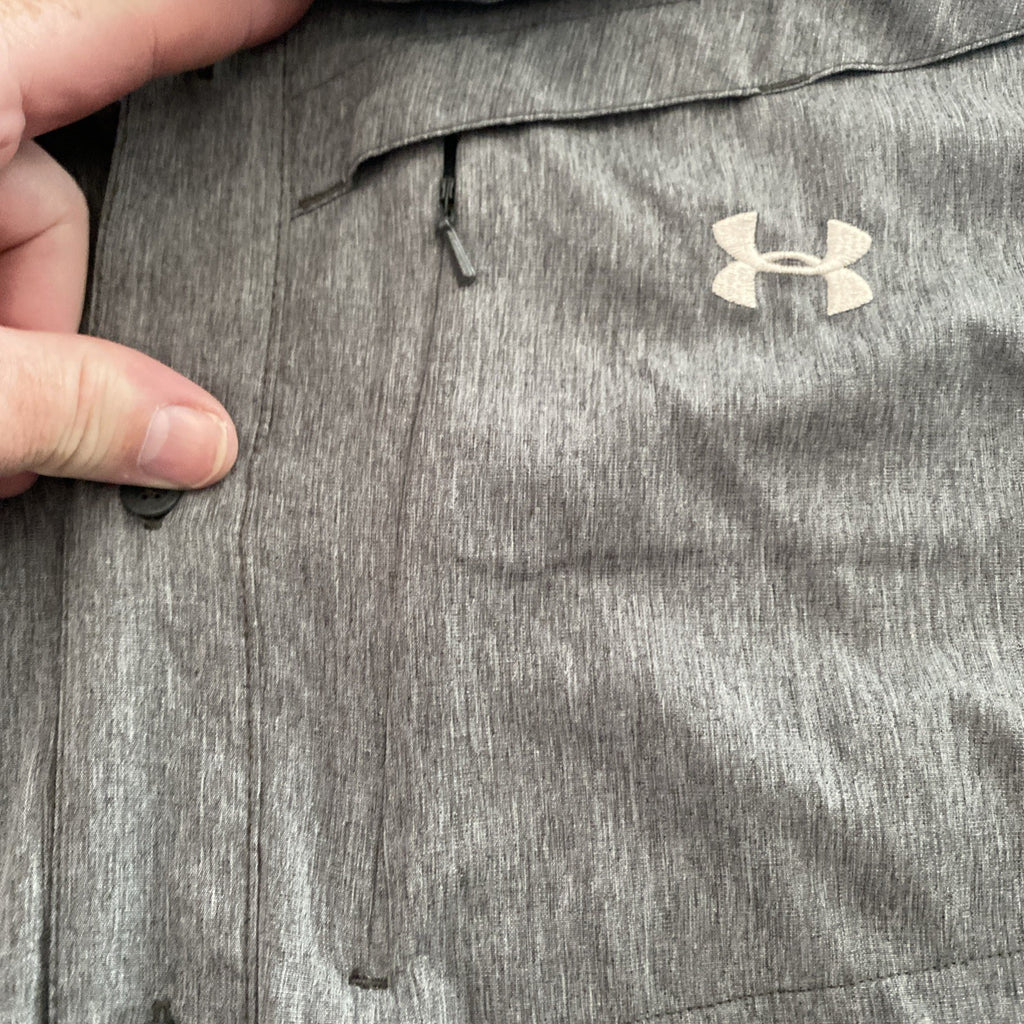 Under Armour extra-large men’s full button up long sleeve gray shirt