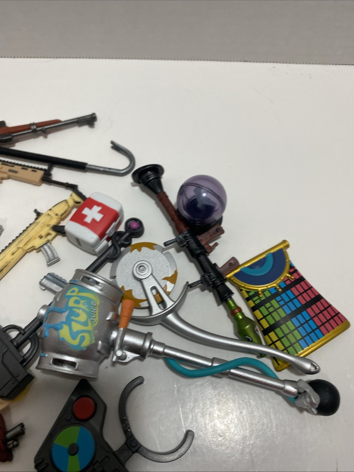 Fortnite Figure Lot of 5 Loose Video Game Epic With accessories. Please see pics