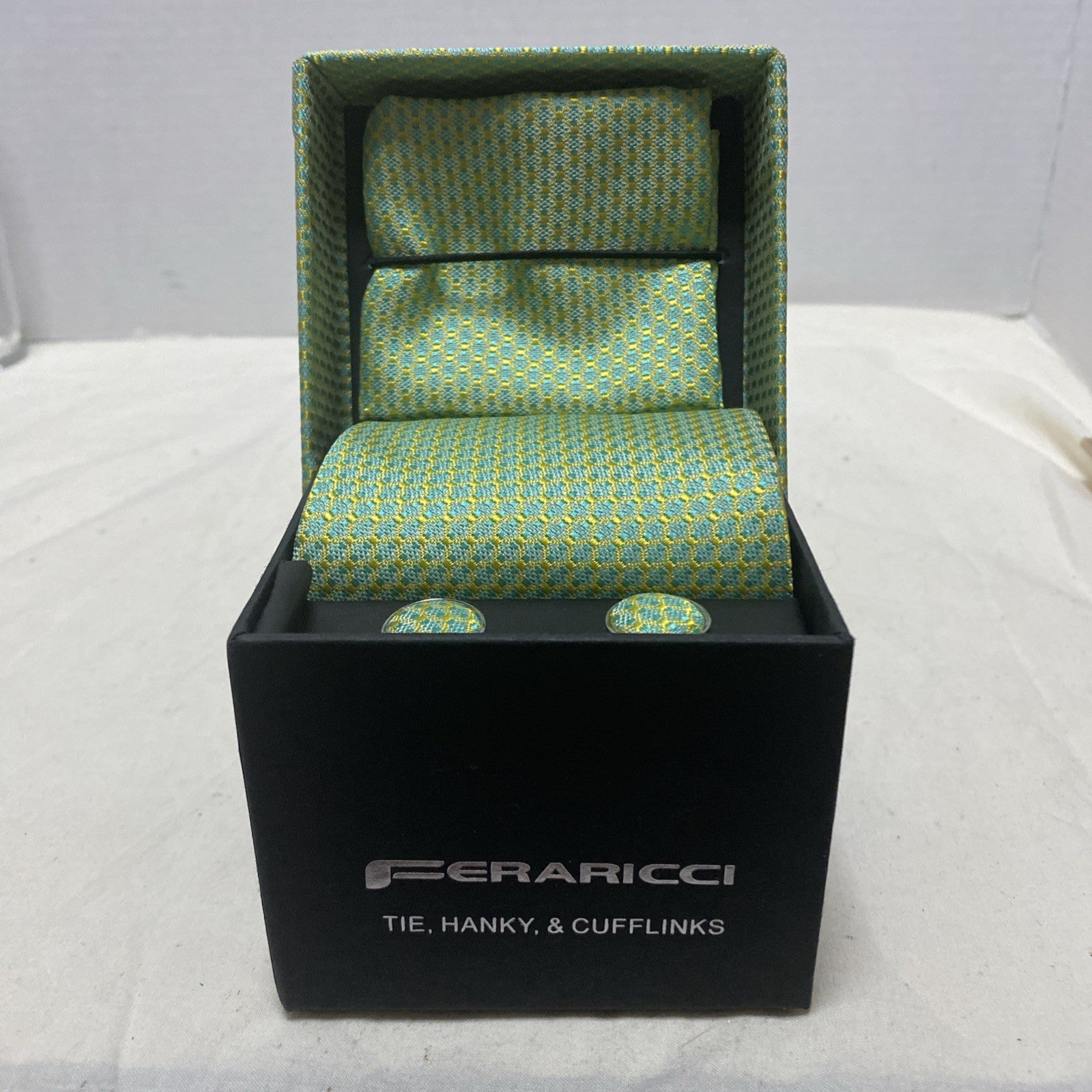 Feraricci Tie,Hanky & Cufflink Set