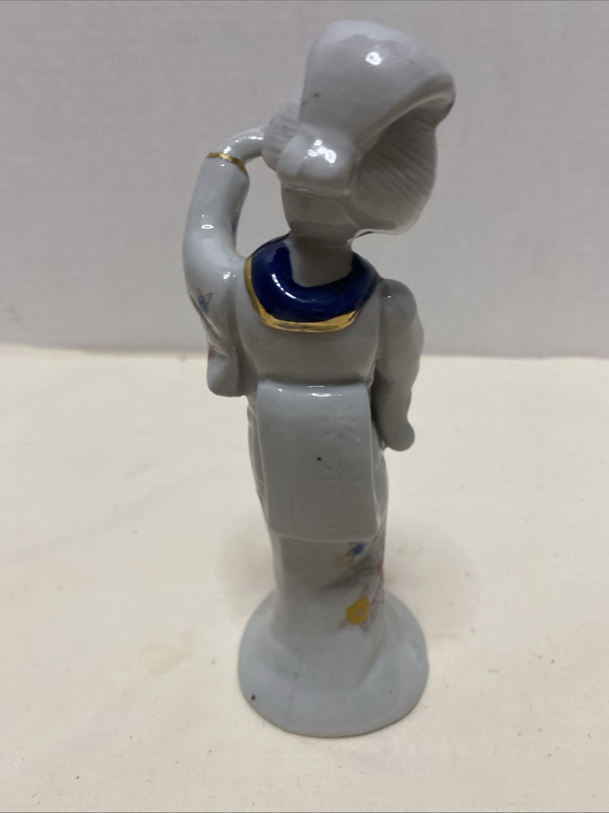 Japanese Woman Figurine Porcelain Blue & White Vintage Gorgeous Asian Display