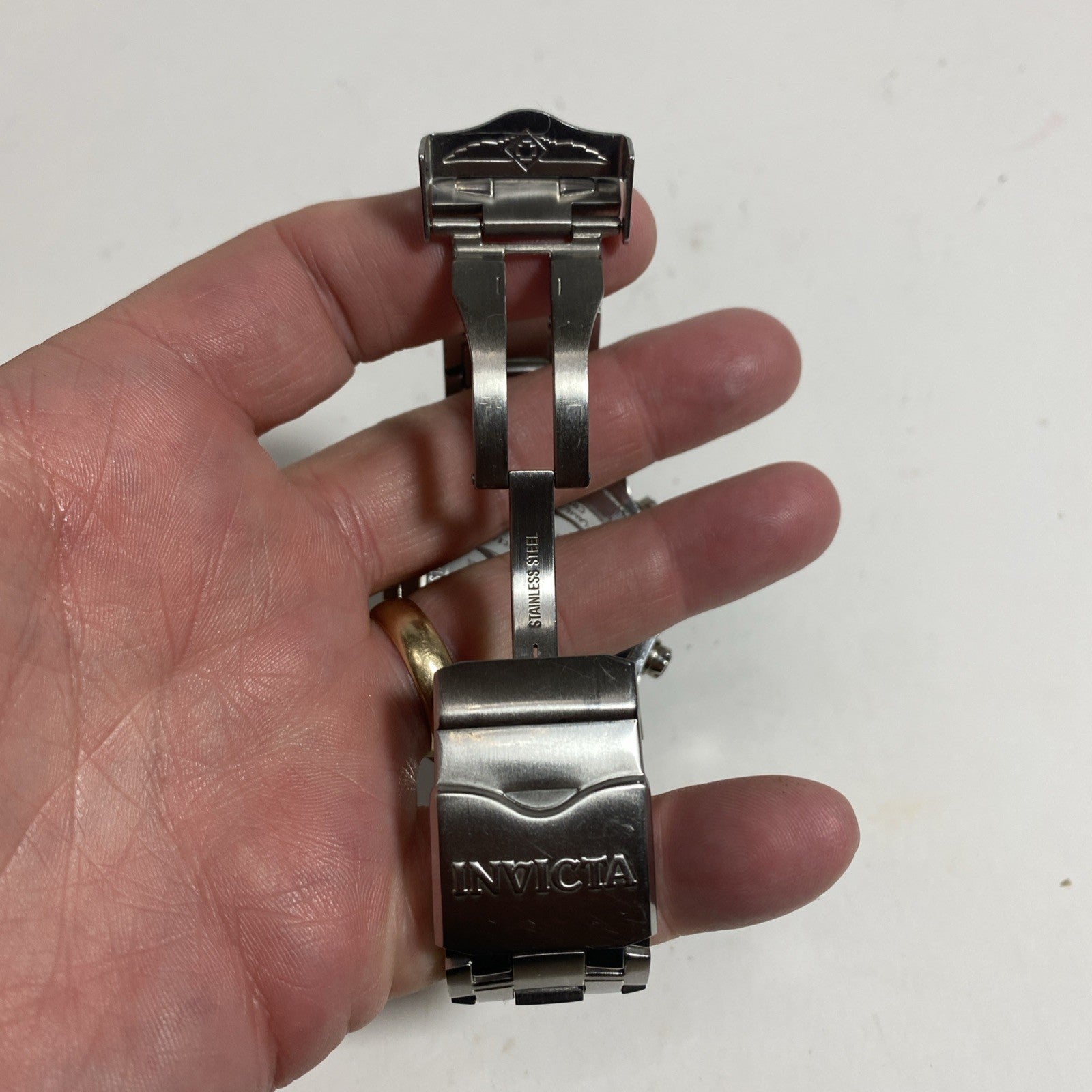 Invicta Pro Diver Men's Watch Model No. 0069. New Battery, No Box.