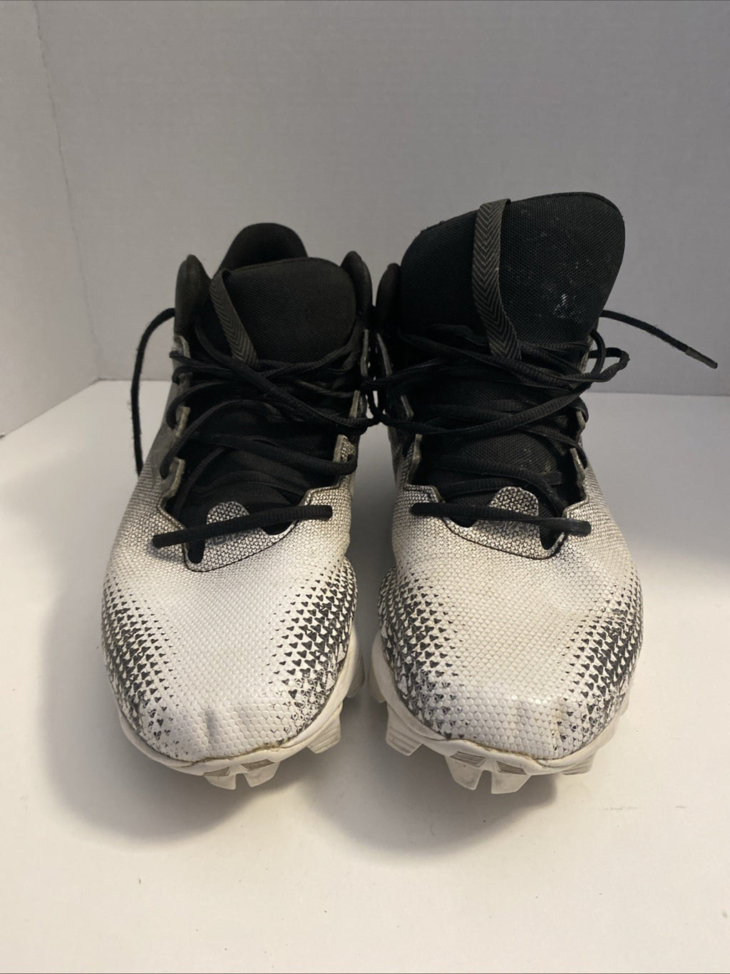 Under Armour Football Cleats- Great Shape! Men's 14. Need In-soles
