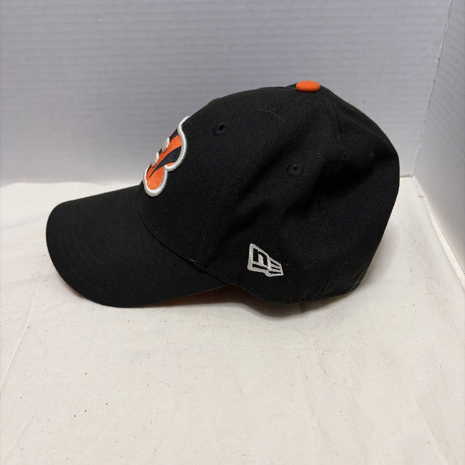 New Era Cincinnati Bengals Hat, Hook And Loop Adjustable Strap, Embroidered Logo