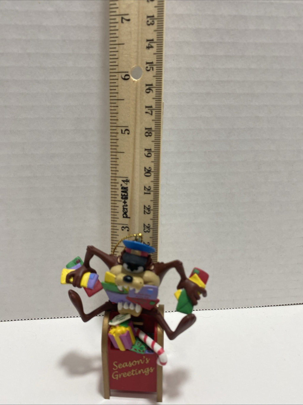 1996 Warner Brothers Tazmanian Devil Christmas Ornament Postman Taz