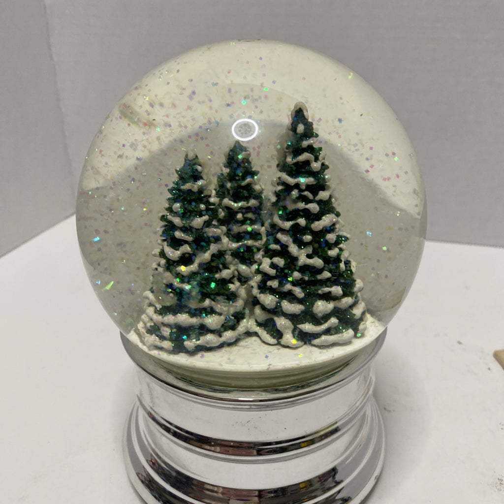 Musical Snow Globe 3 Christmas Trees “OH Christmas Tree"