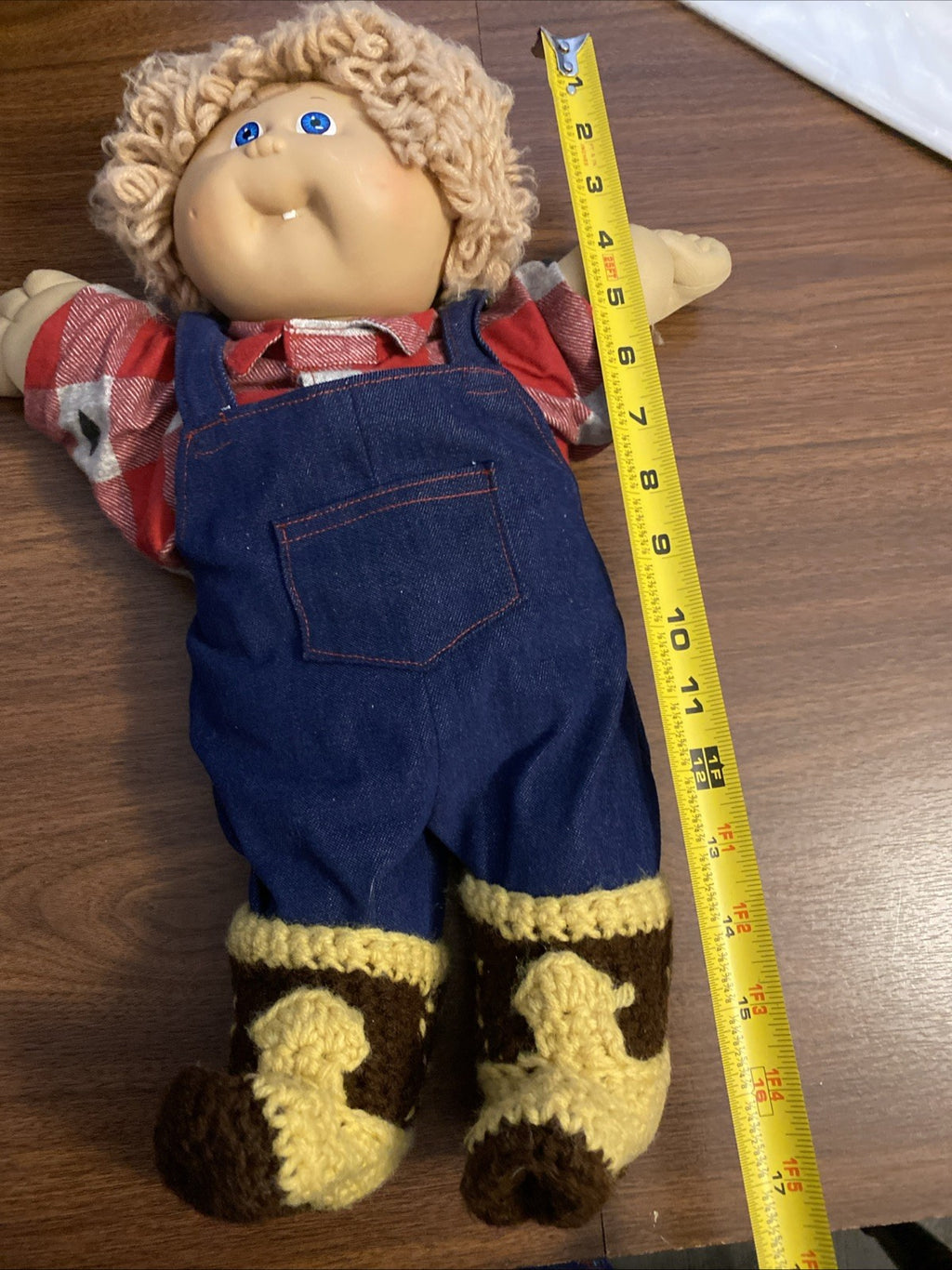 Cabbage Patch Doll  Boy Vintage 1985   Loop Hair & Blue Eyes with clothing