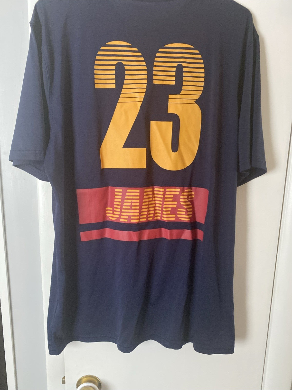 LEBRON JAMES CLEVELAND CAVALIERS PERFORMANCE SHIRT Basketball UNK Adult XL