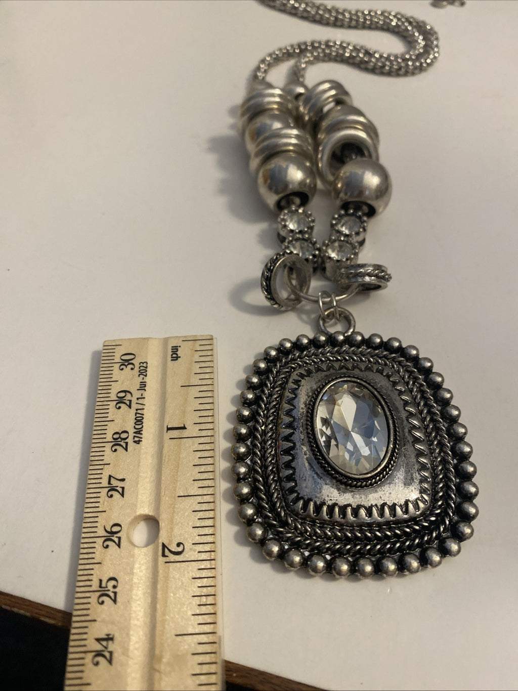 C1946 Clear Crystal Pendant Silver Tone Long Necklace