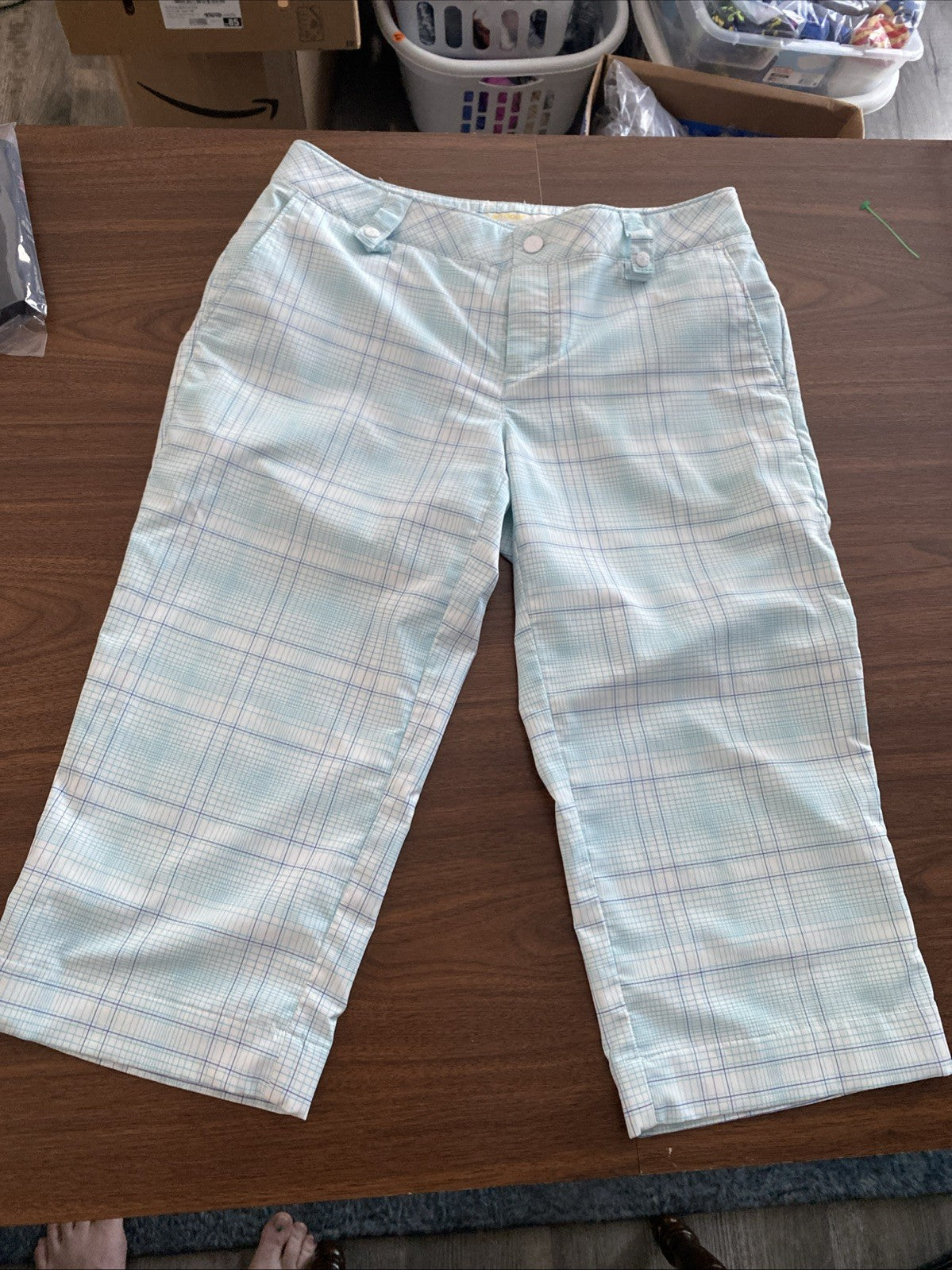 Under Armour performance women’s size 6 golf pants