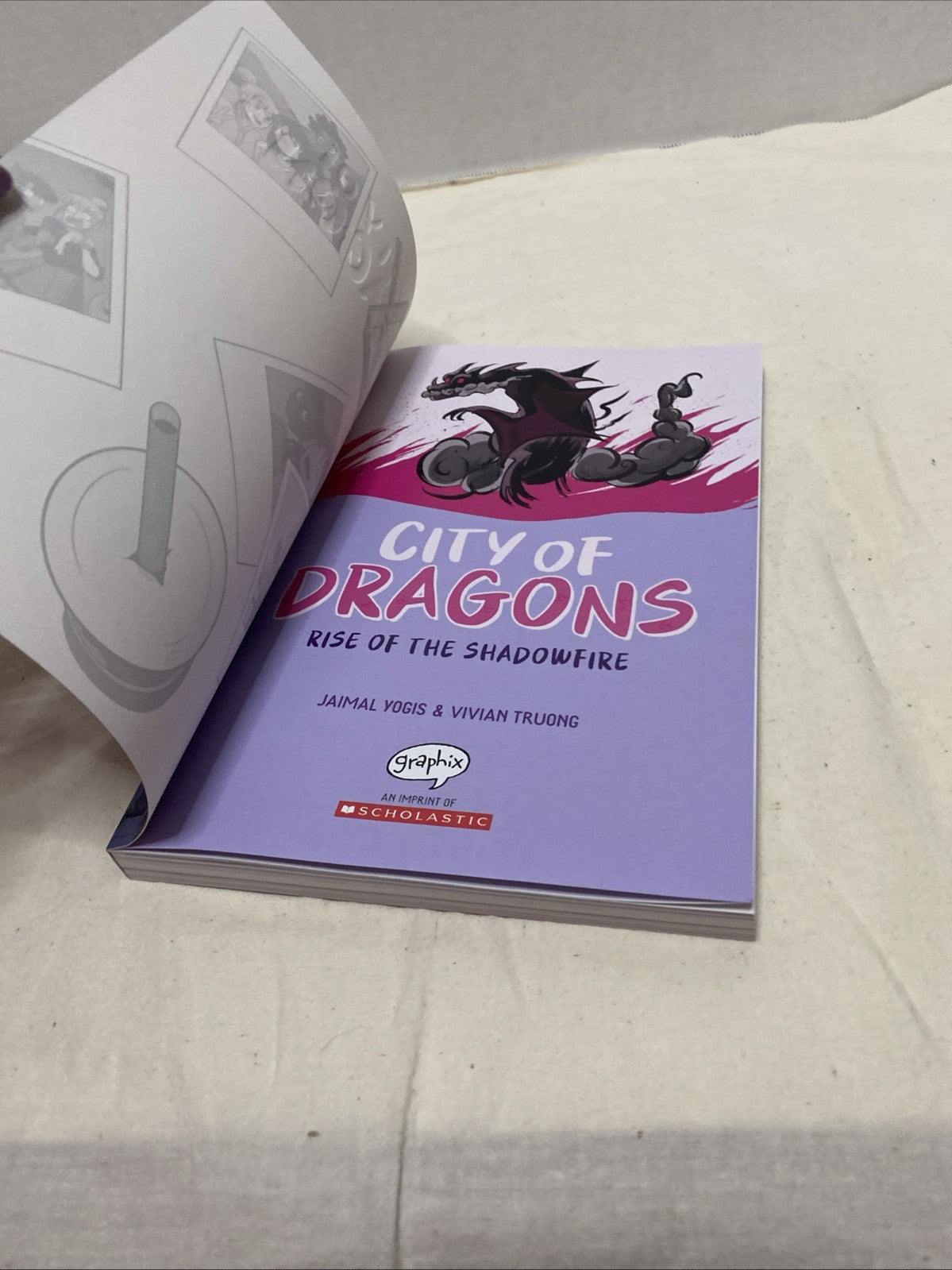 *KIDS* City Of Dragons: Rise of the Shadowfire (2023, Trade Paperback Book)