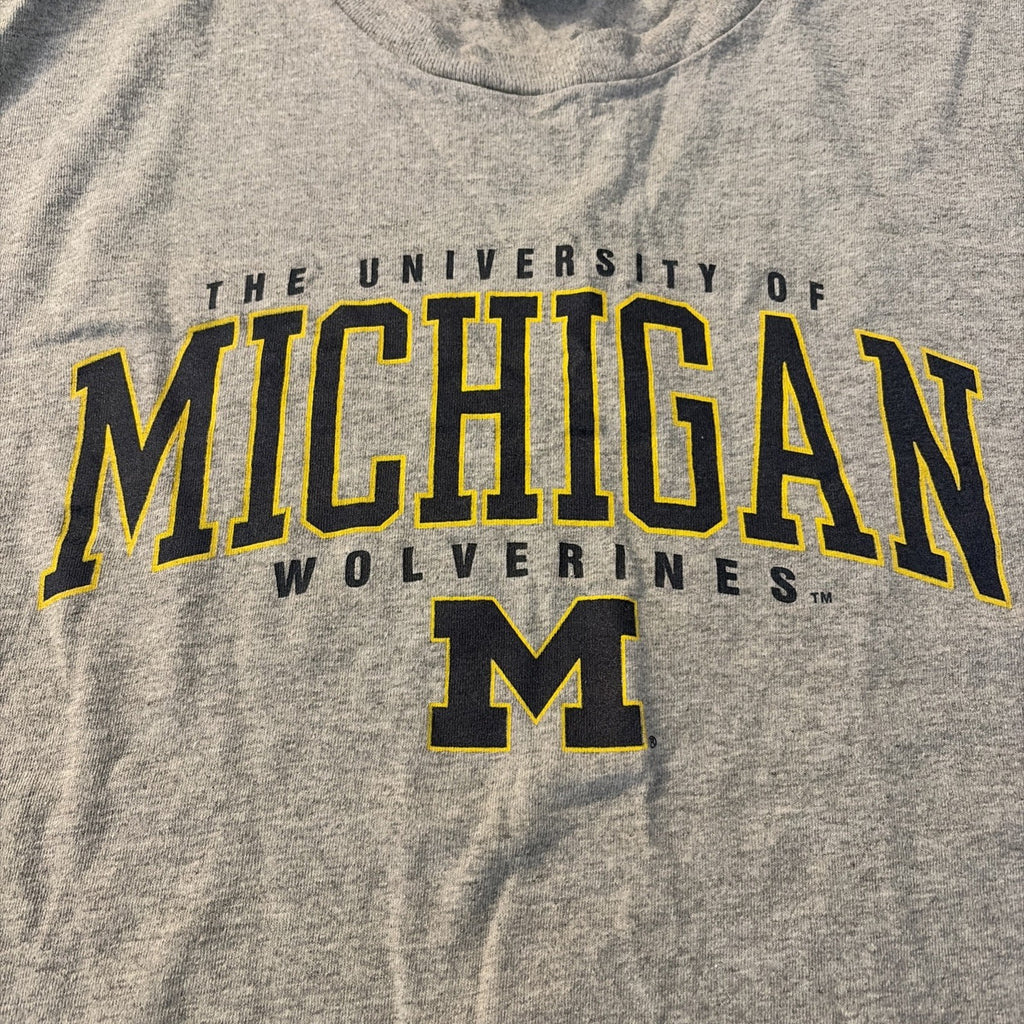 Men’s 2XL University Of Michigan Wolverine Short Sleeve Gray T-Shirt