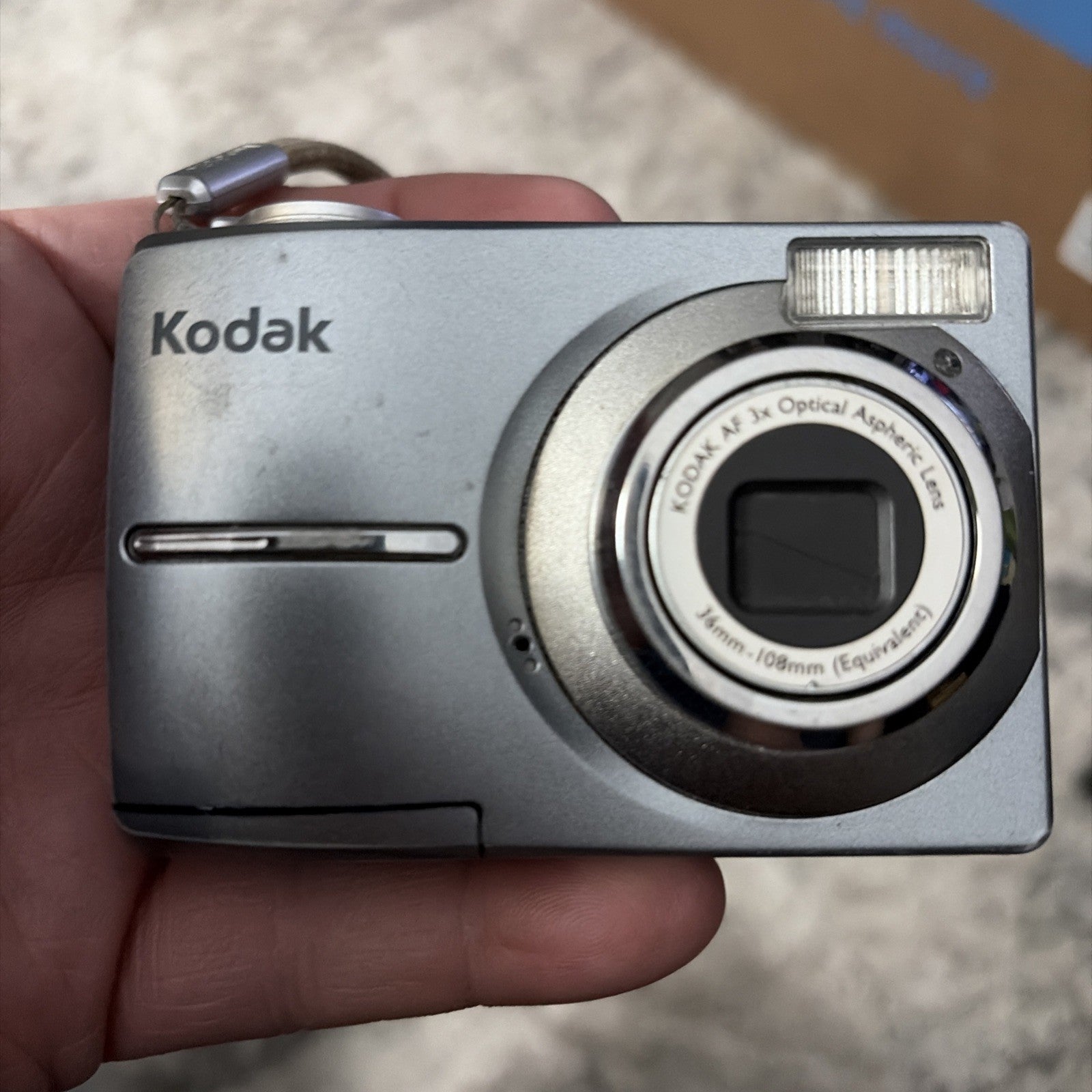 Kodak EasyShare C813 Digital Camera 8.2MP, Silver. Tested Works