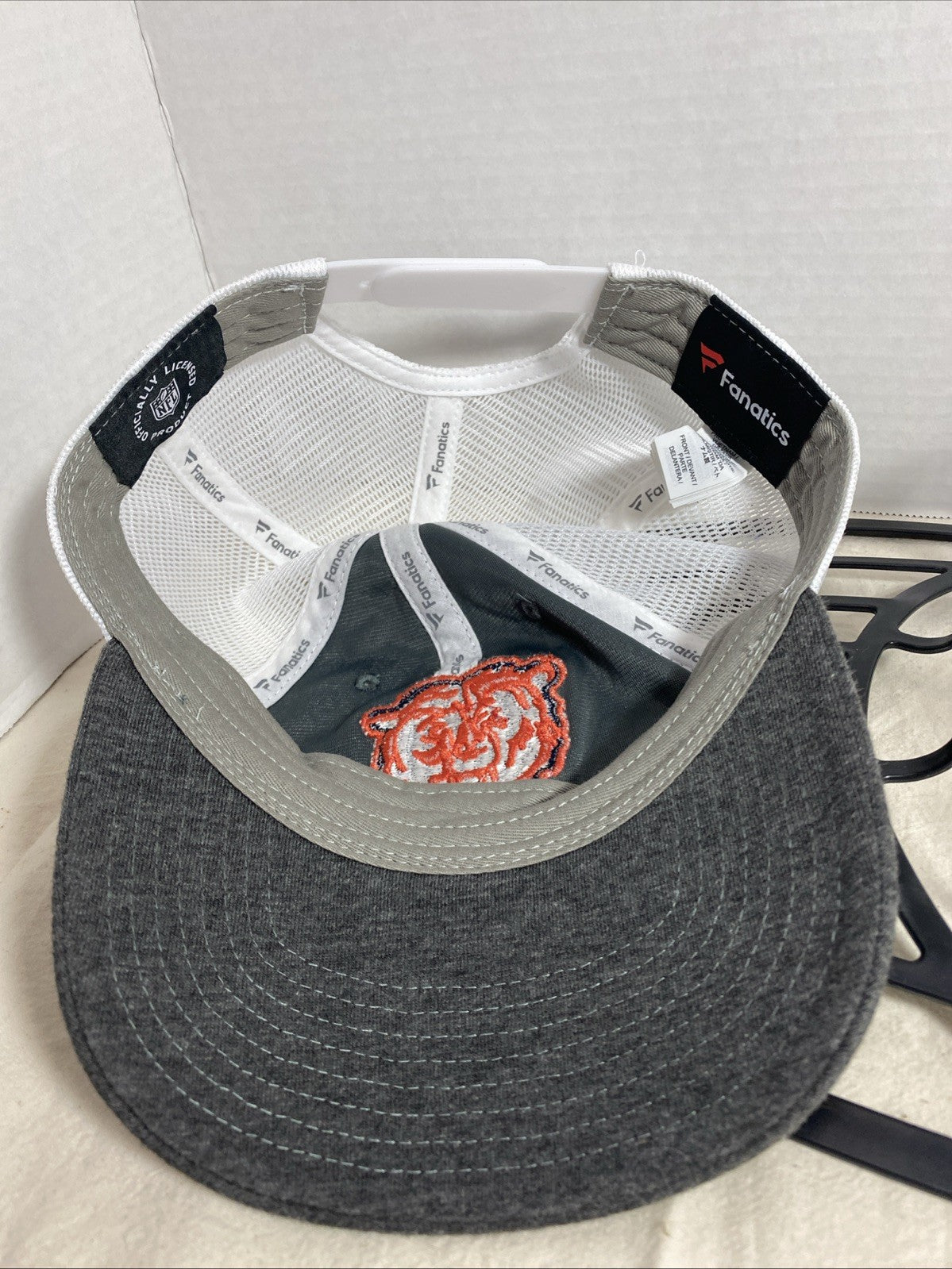 Chicago Bears Fanatics Gray White Trucker Snapback Cap Hat Embroidered Logo