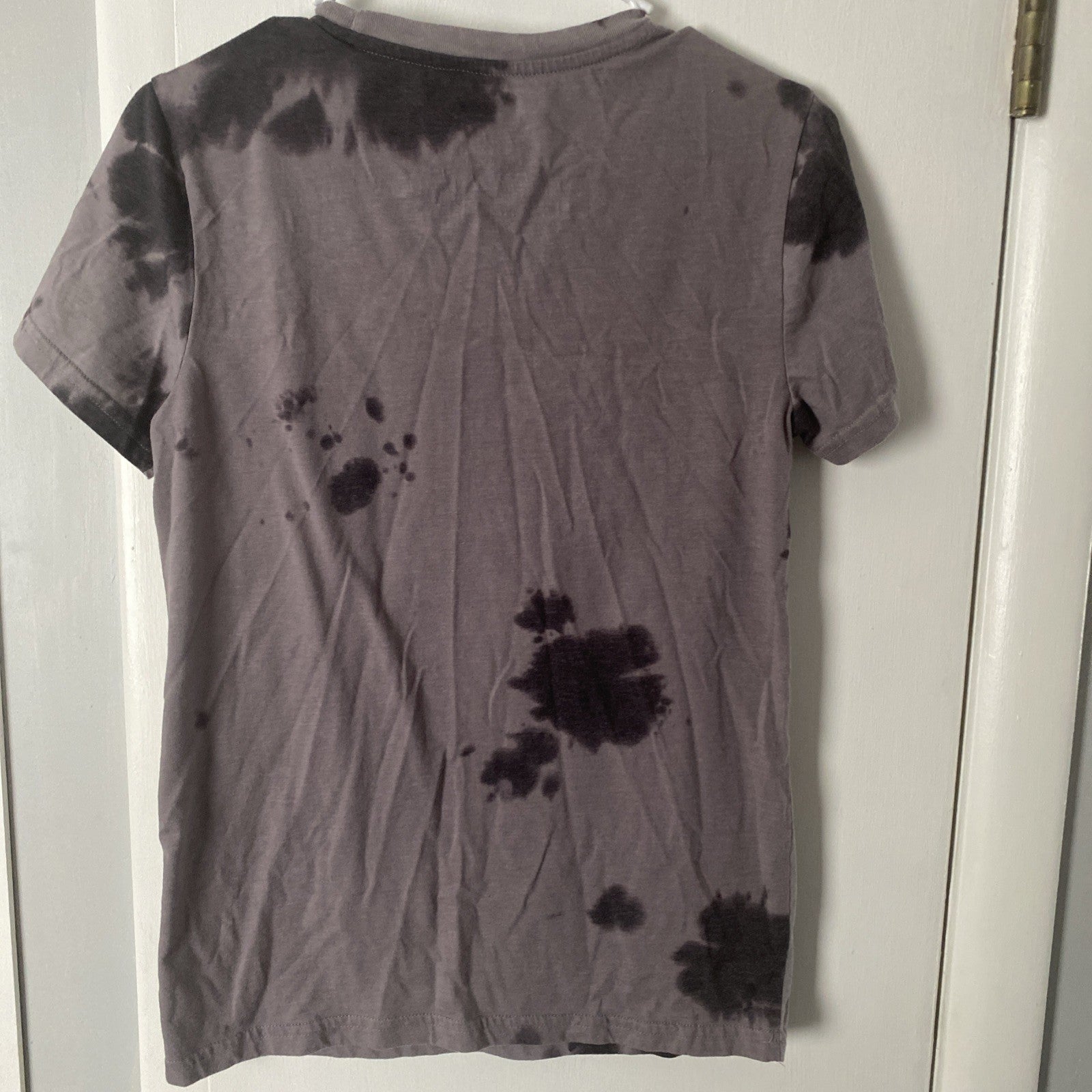 Jurassic World Gray /Black Tie Dye Tee Shirt T-Shirt Big Yellow Eye On Chest
