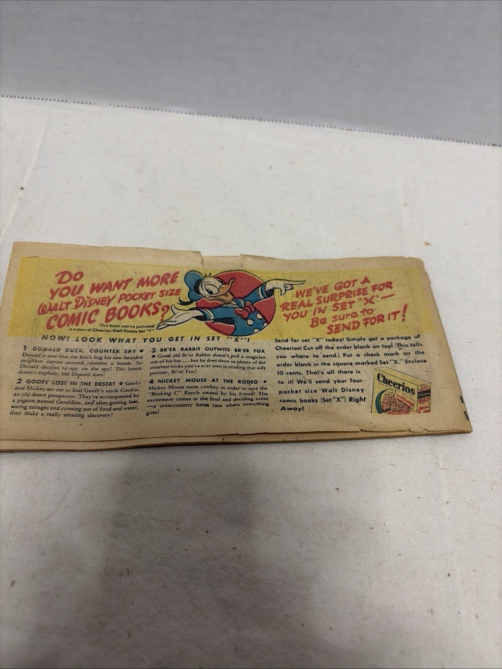 Vintage SUPER RARE SUPER NICE Pocket Size Walt Disney Comic Book