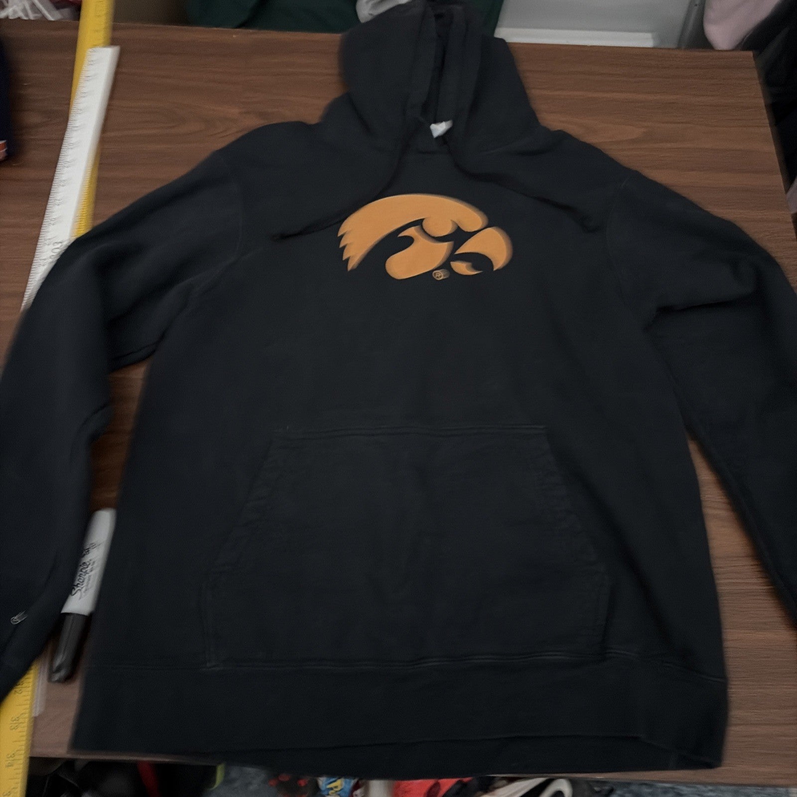 Iowa Hawkeyes Champion Reverse Weave Hoodie Mens Medium Black Sweatshirt